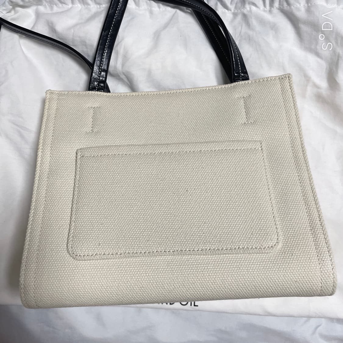 스탠드오일 오블롱백 캔버스블랙 숄더백 상품이미지5