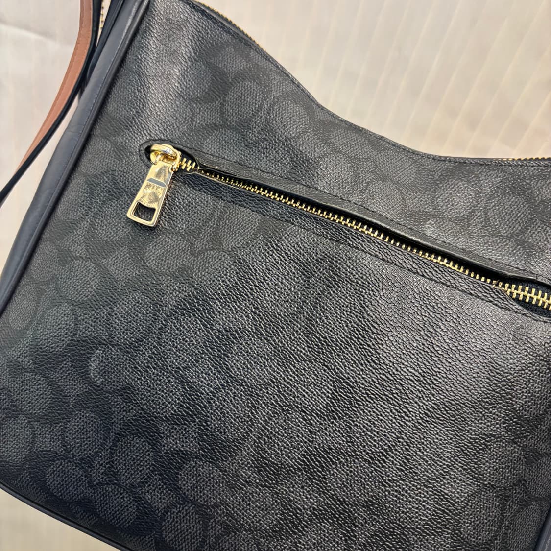 정품 코치 가죽 시그니처 크로스백     상품이미지5