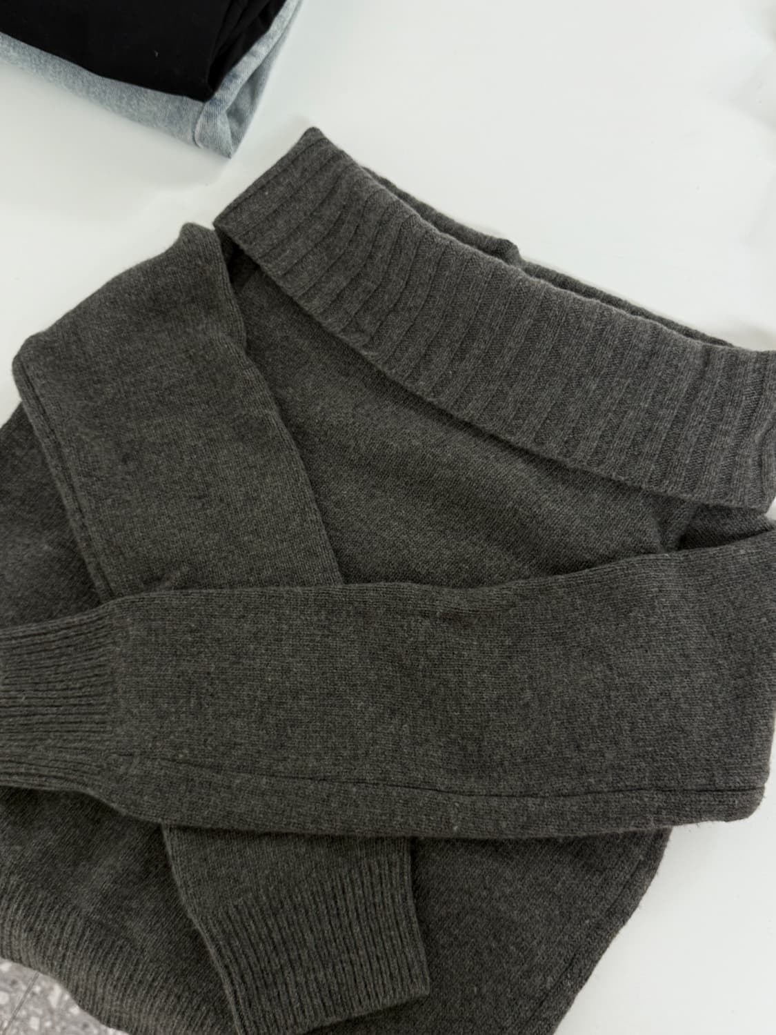 시눈 오픈숄더 니트 상품이미지2