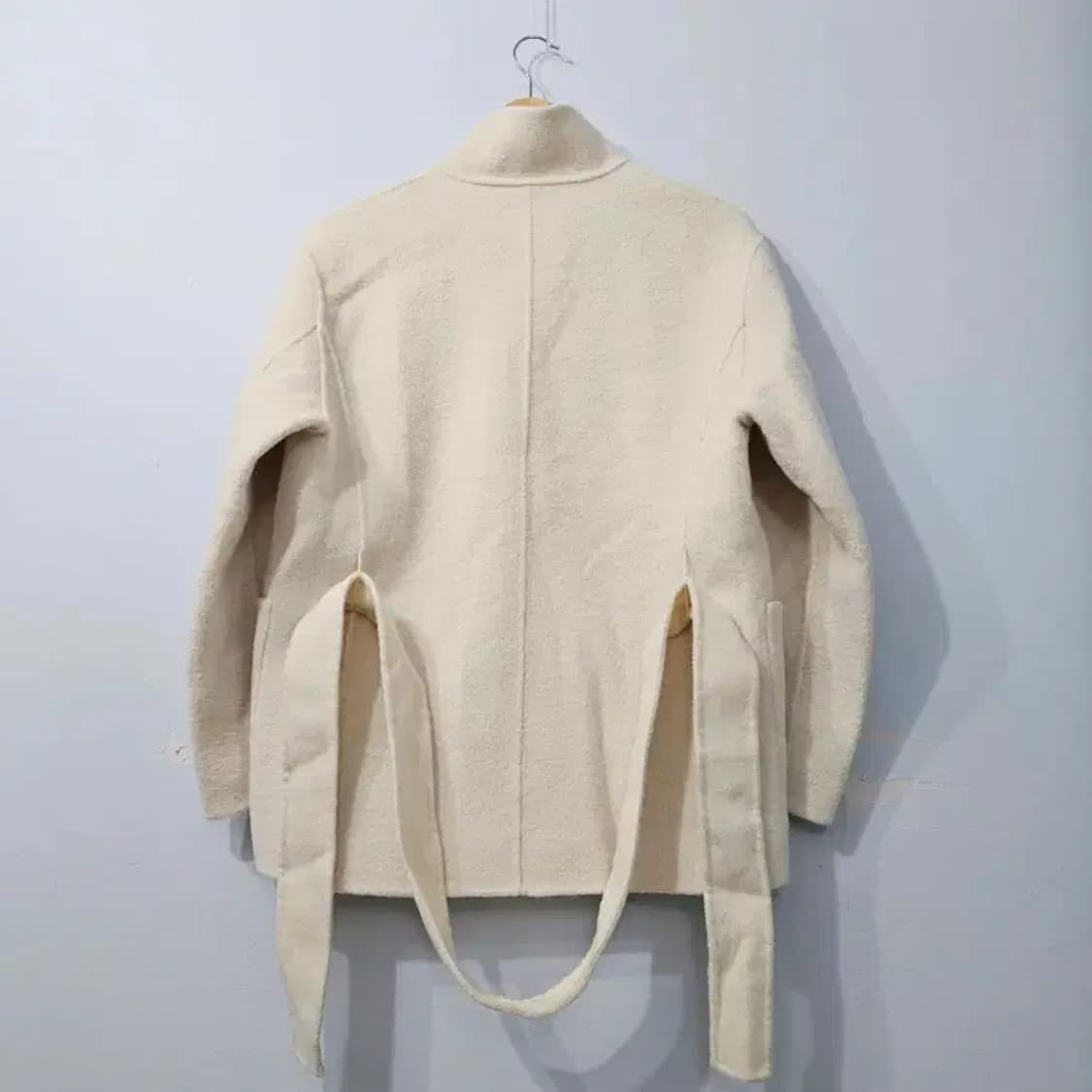 한섬 마쥬 부클 하이넥 벨티드 하프 코트 재킷 55 상품이미지9