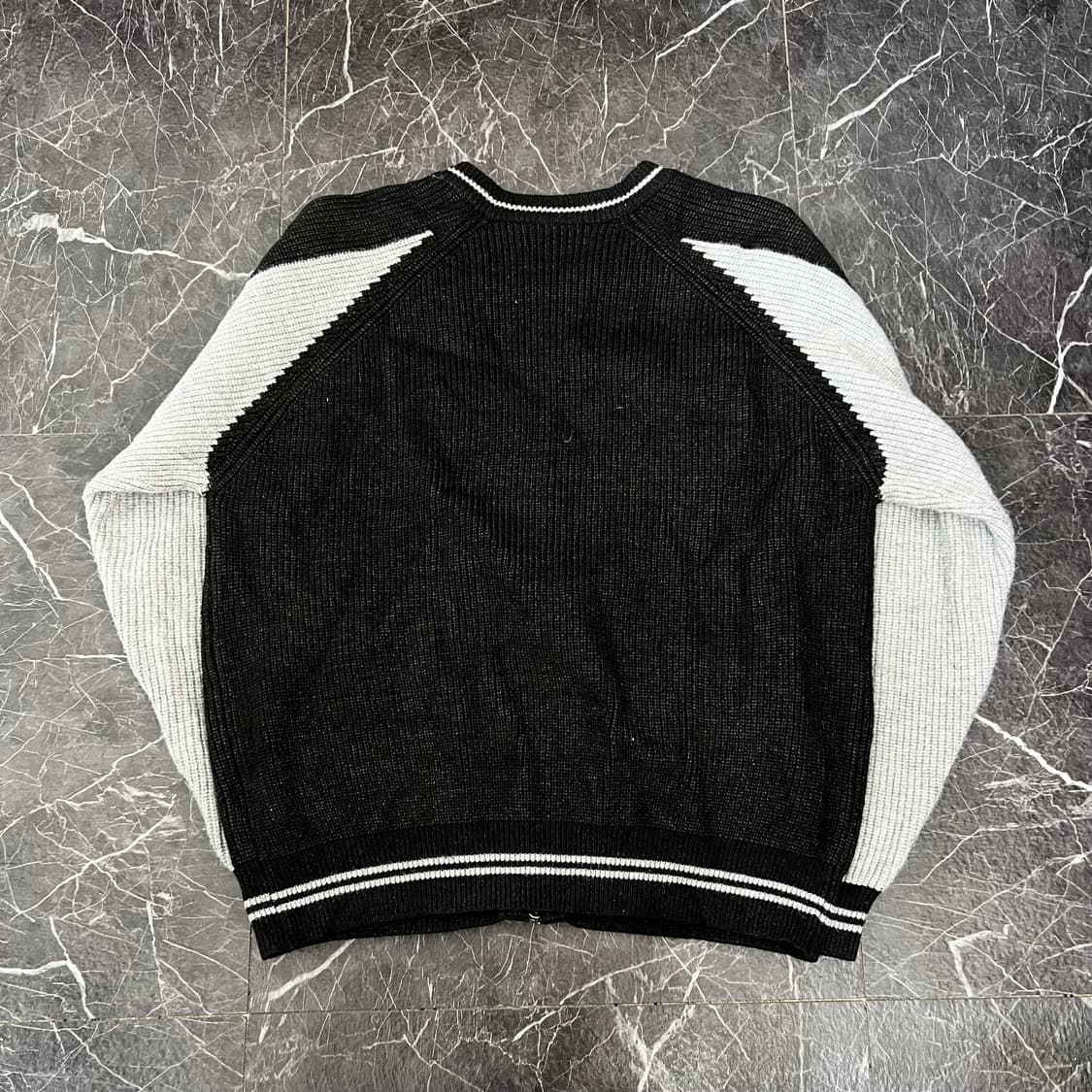 비바스튜디오 니트 집업 가디건 블랙 상품이미지4