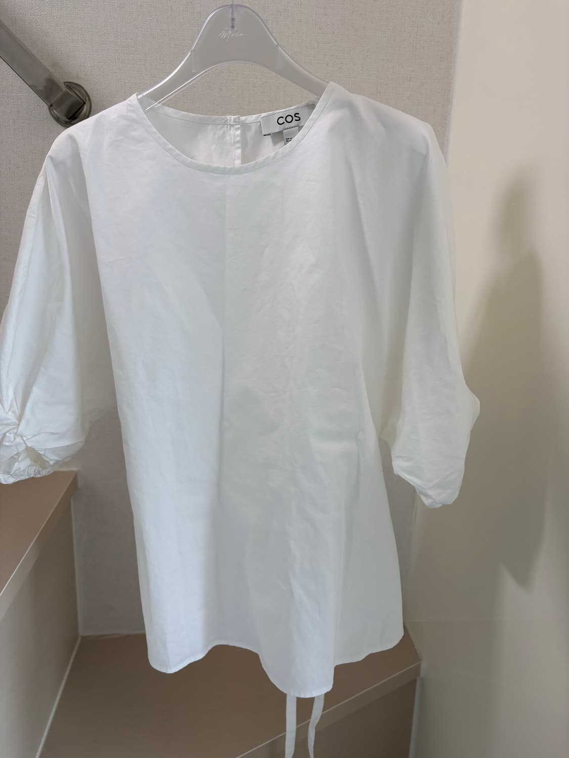 COS 벨티드 퍼프 블라우스 화이트 32 상품이미지4