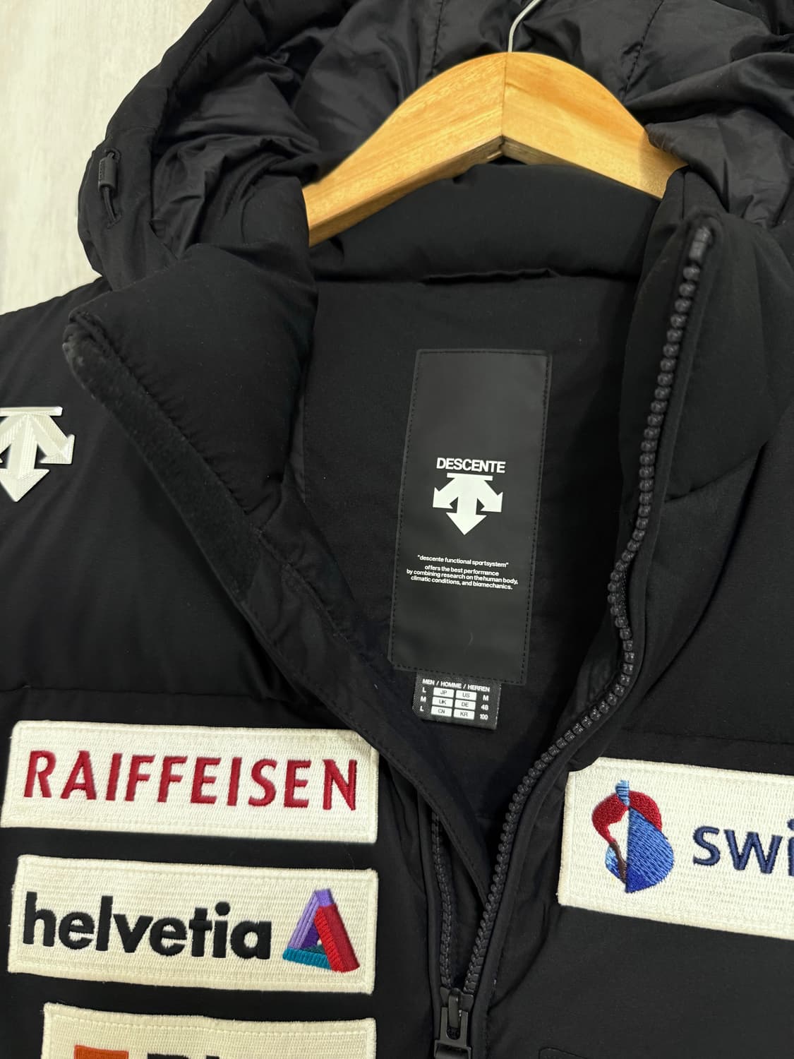 남성 100 / 데상트 아우디 스키팀 패딩조끼 상품이미지5