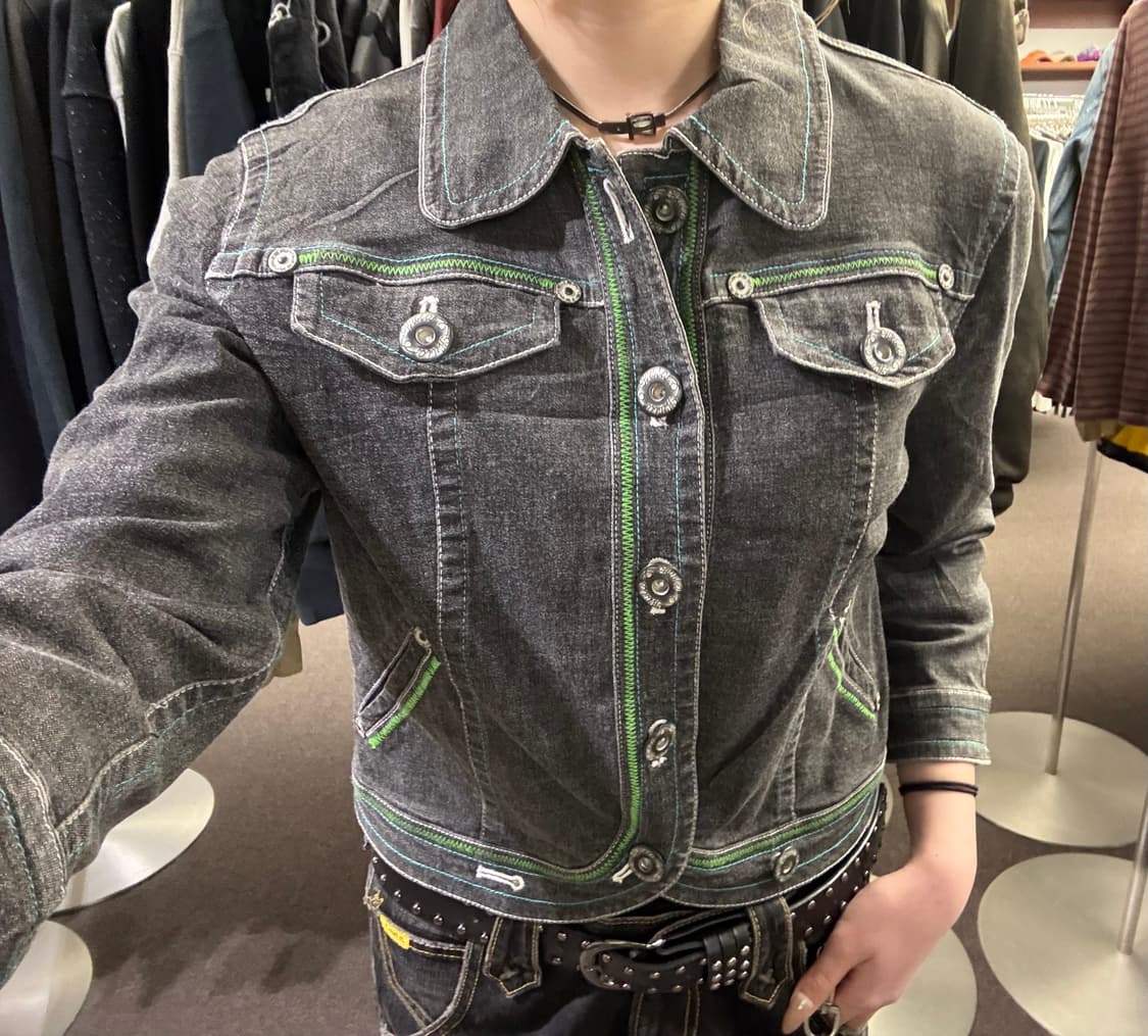 OS)Japanese vintage 여성 스티치 흑청 데님자켓 상품이미지3