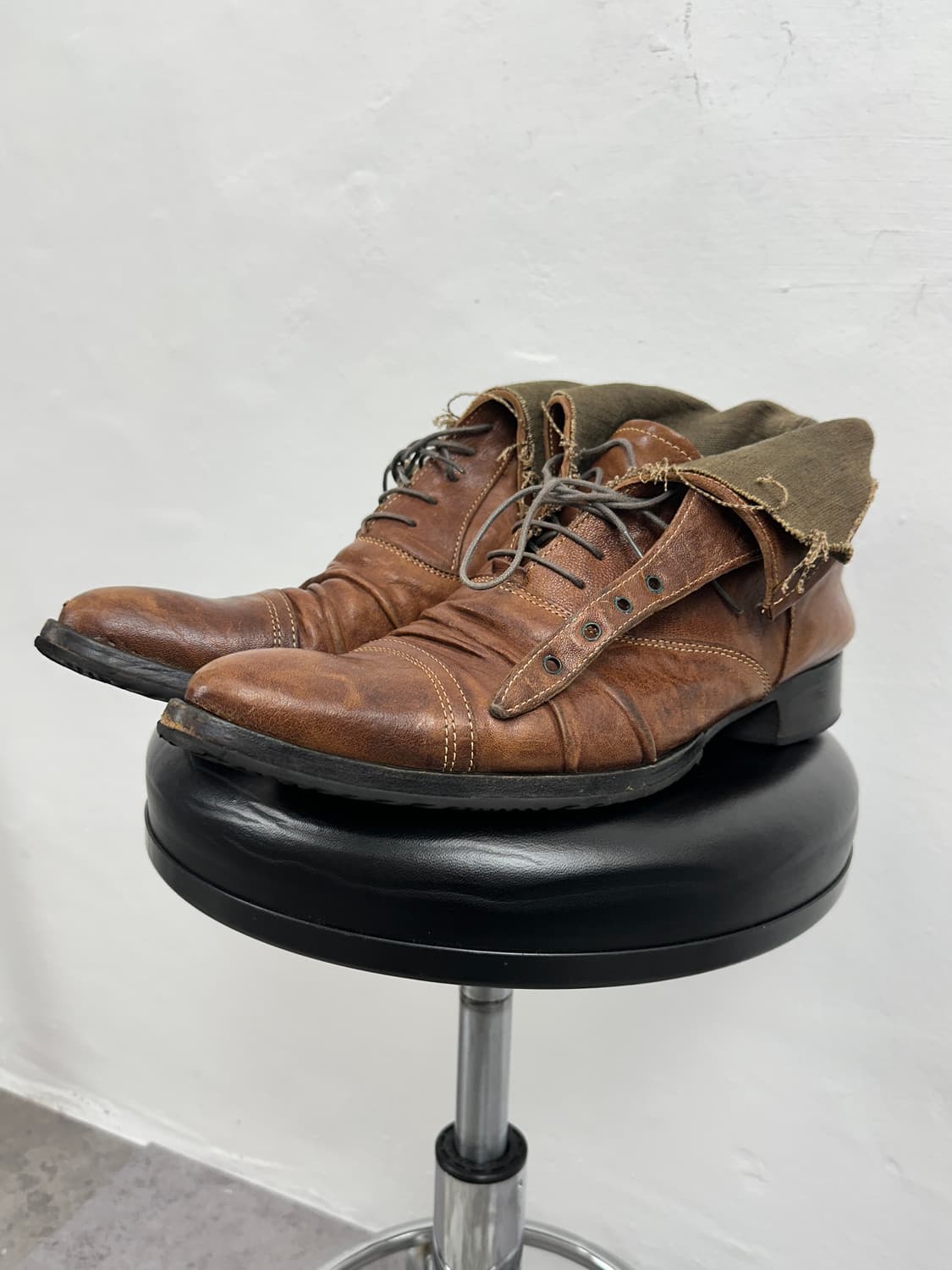 Alfredo Bannister Distressed Draped Leat 상품이미지3