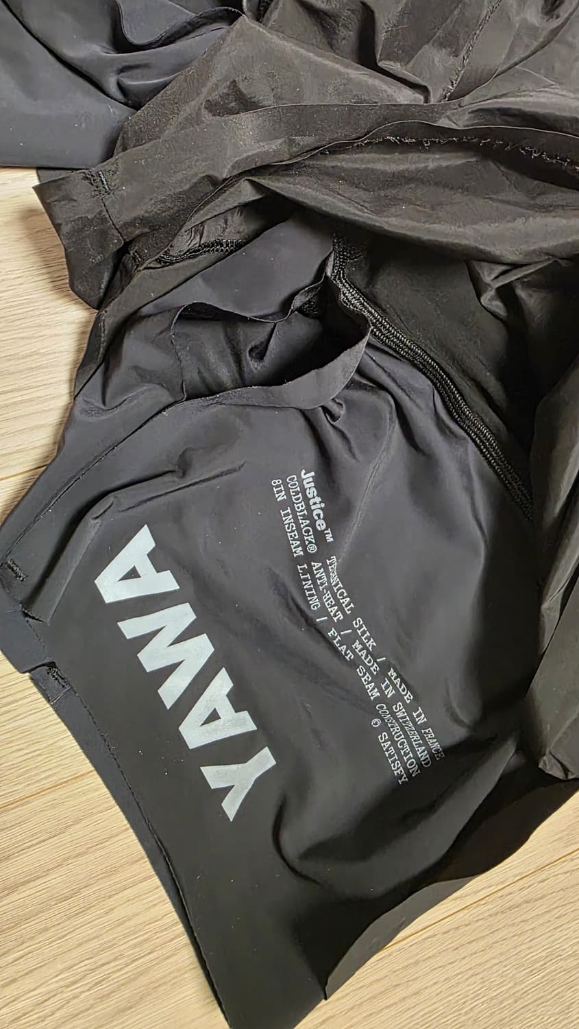 새티스파이 siatisfy  8인치 테크실크 반바지  상품이미지5