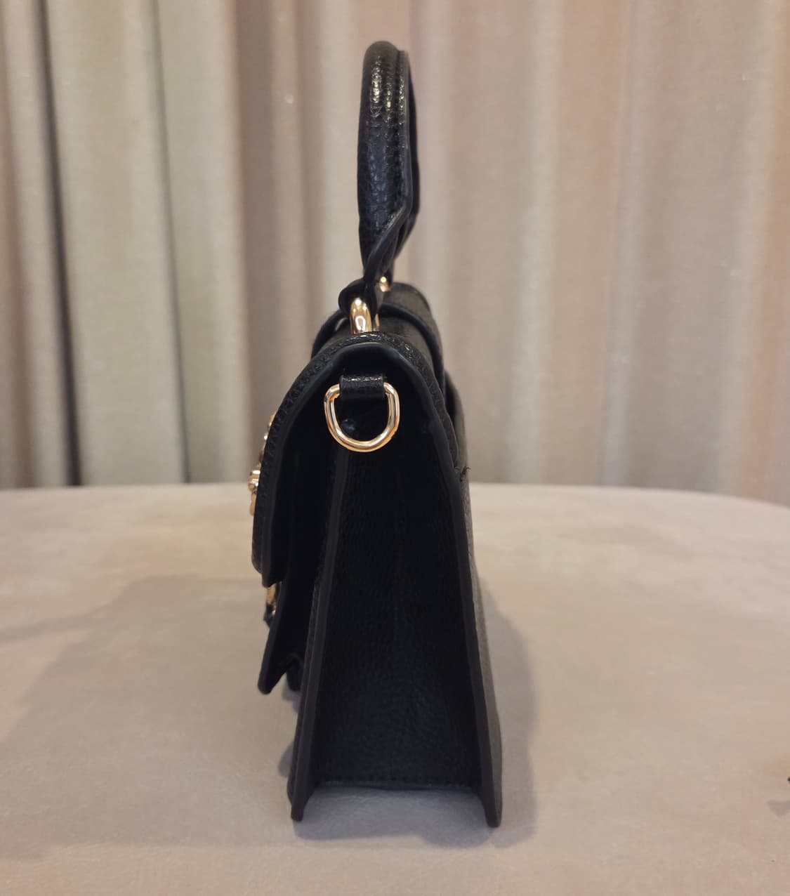 베르사체 진 꾸뛰르 블랙 미니백 상품이미지3