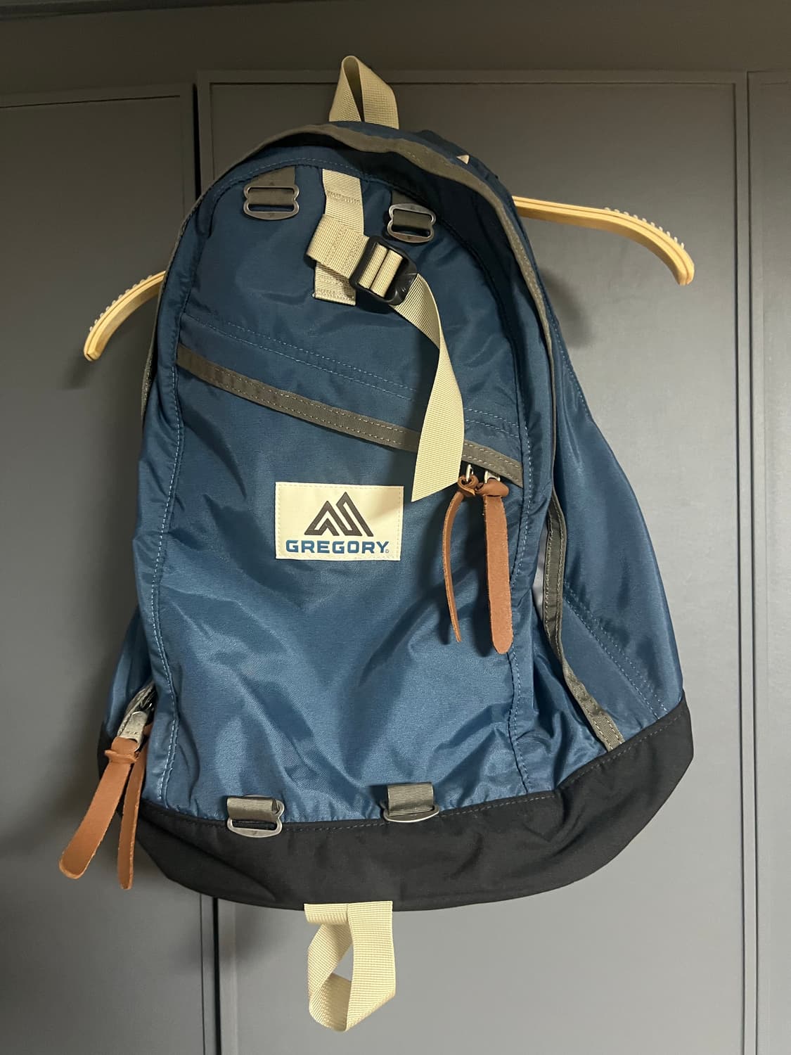 (OS)디스이즈네버댓 그레고리 백팩 네이비 상품이미지1