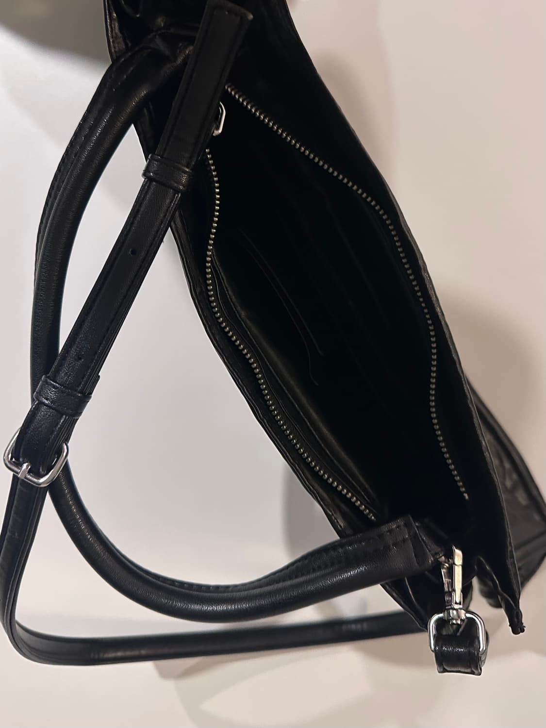 H&M 글렌마틴스 숄더백 블랙 상품이미지4