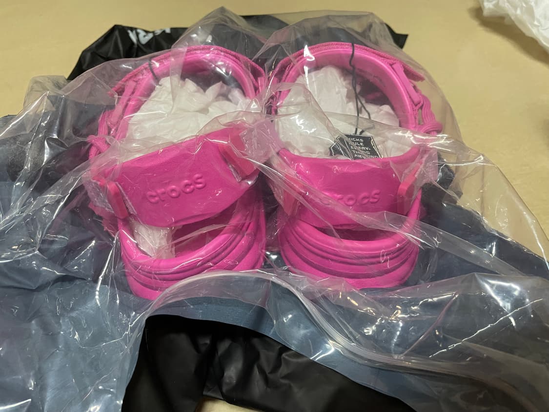 [230] 크록스 x 포스트 말론 듀엣 맥스 클로그 일렉트릭 핑크 상품이미지3