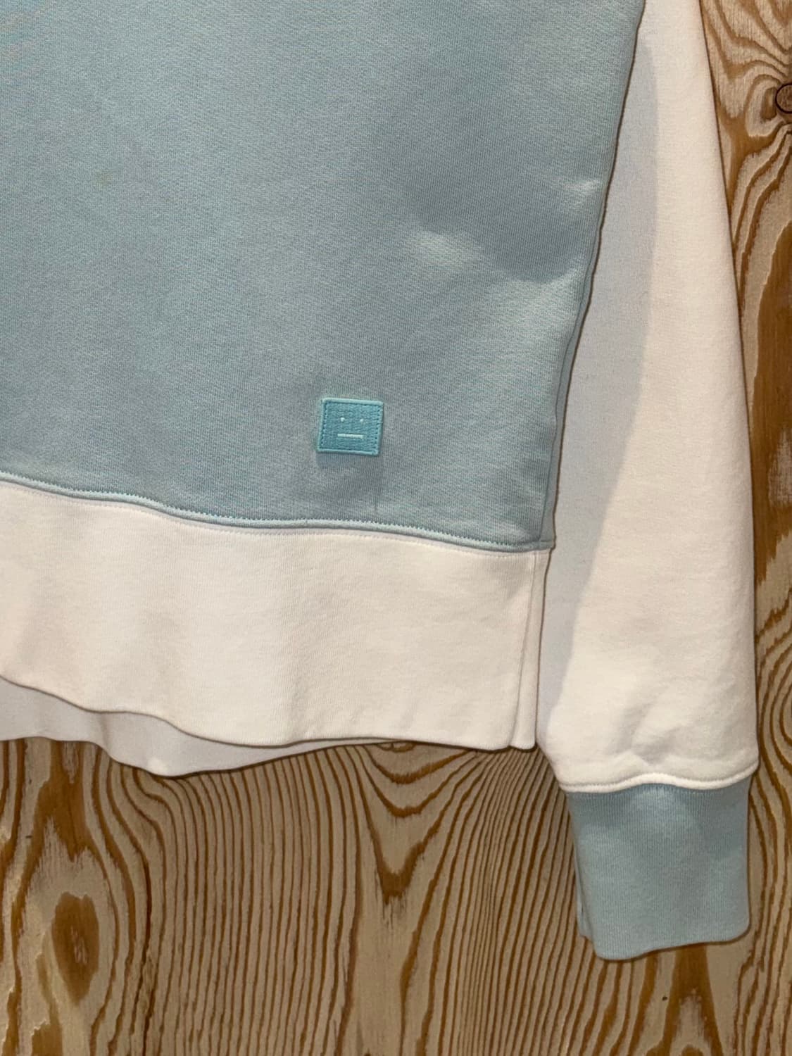 아크네 스튜디오 컬러 블록 맨투맨 상품이미지3