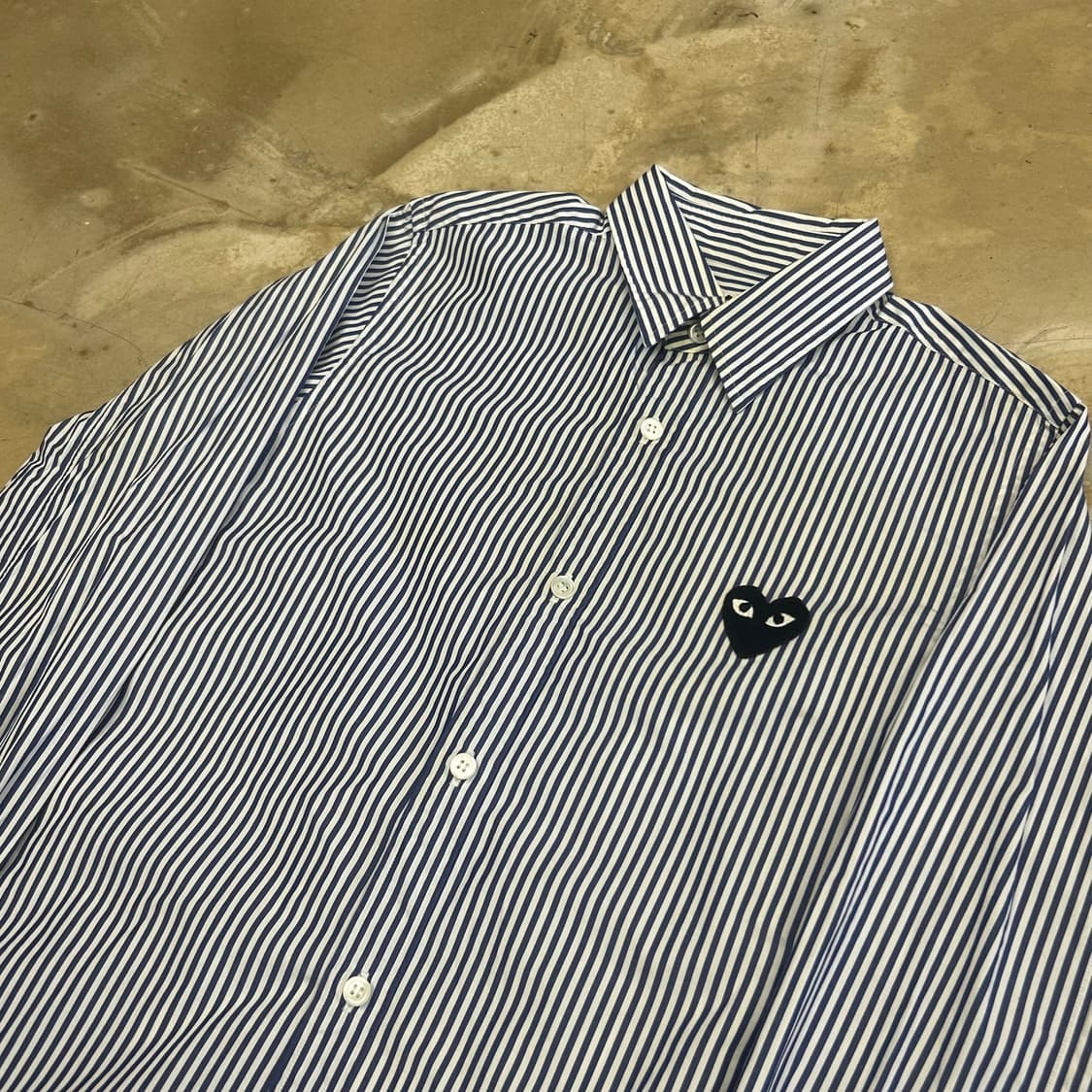 M 여성용 꼼데가르송 블랙 하트와펜 스트라이프 셔츠 상품이미지1