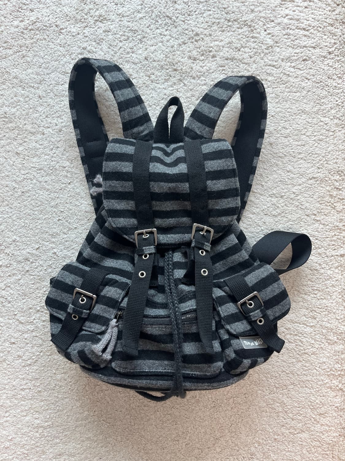 텐스댄스 Wool stripe backpack_ black  상품이미지1