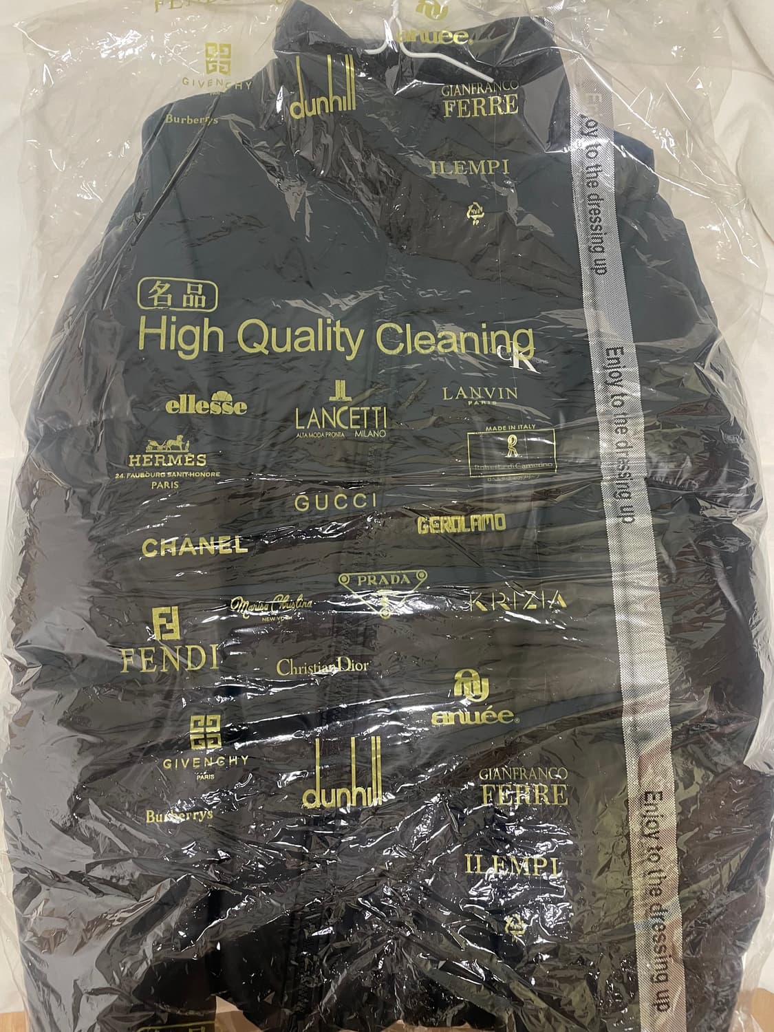 캘빈클라인 유광 패딩 상품이미지3