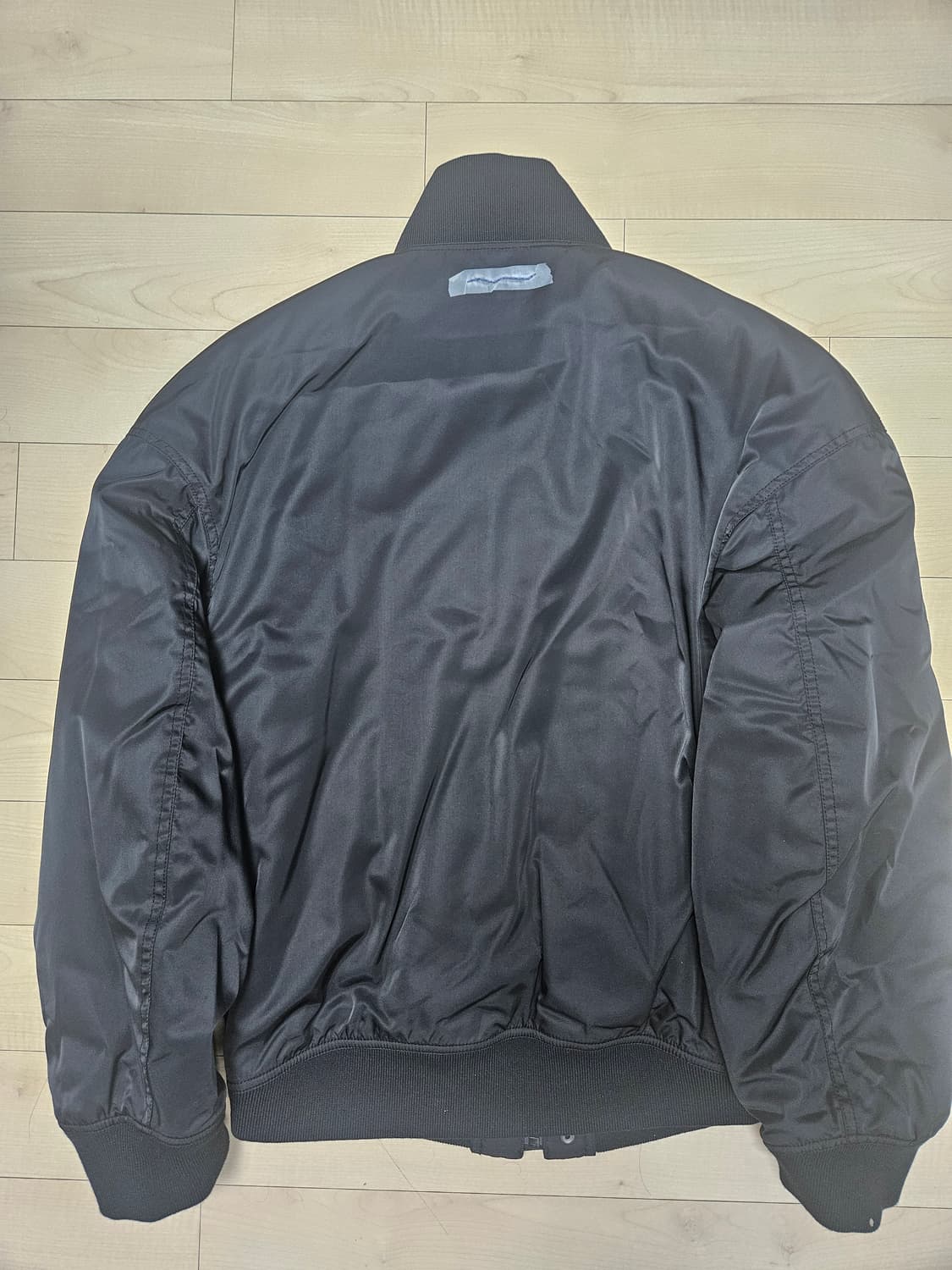 아더에러 mask bomber 자켓 상품이미지4