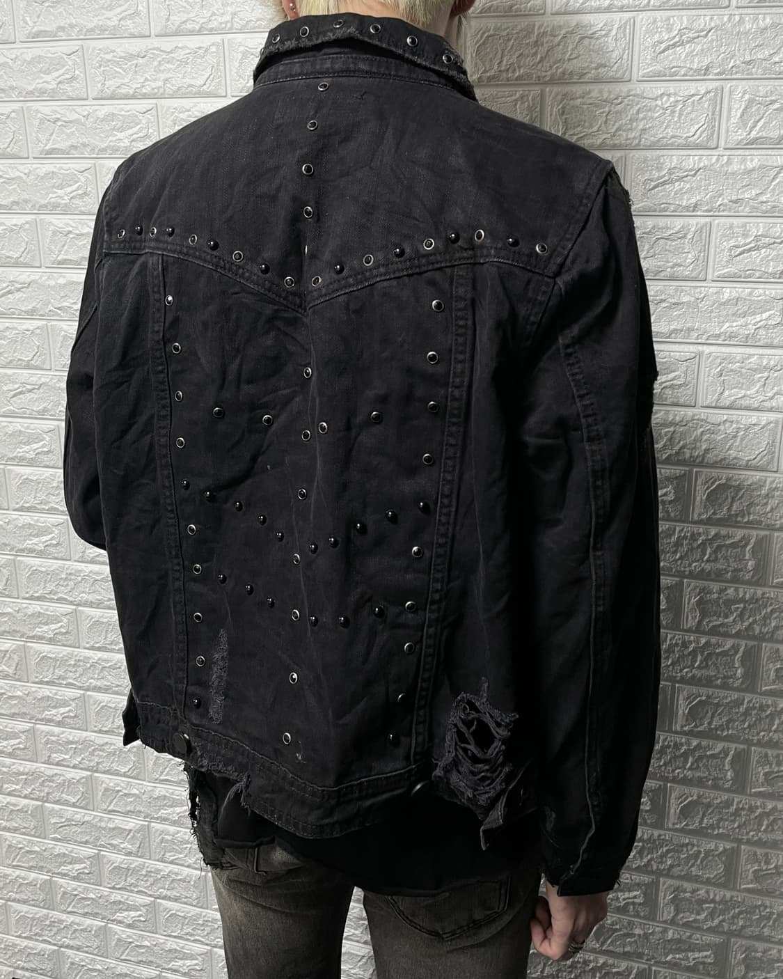 Blank NYC 스터드 디스트레스트 데님 자켓 상품이미지4