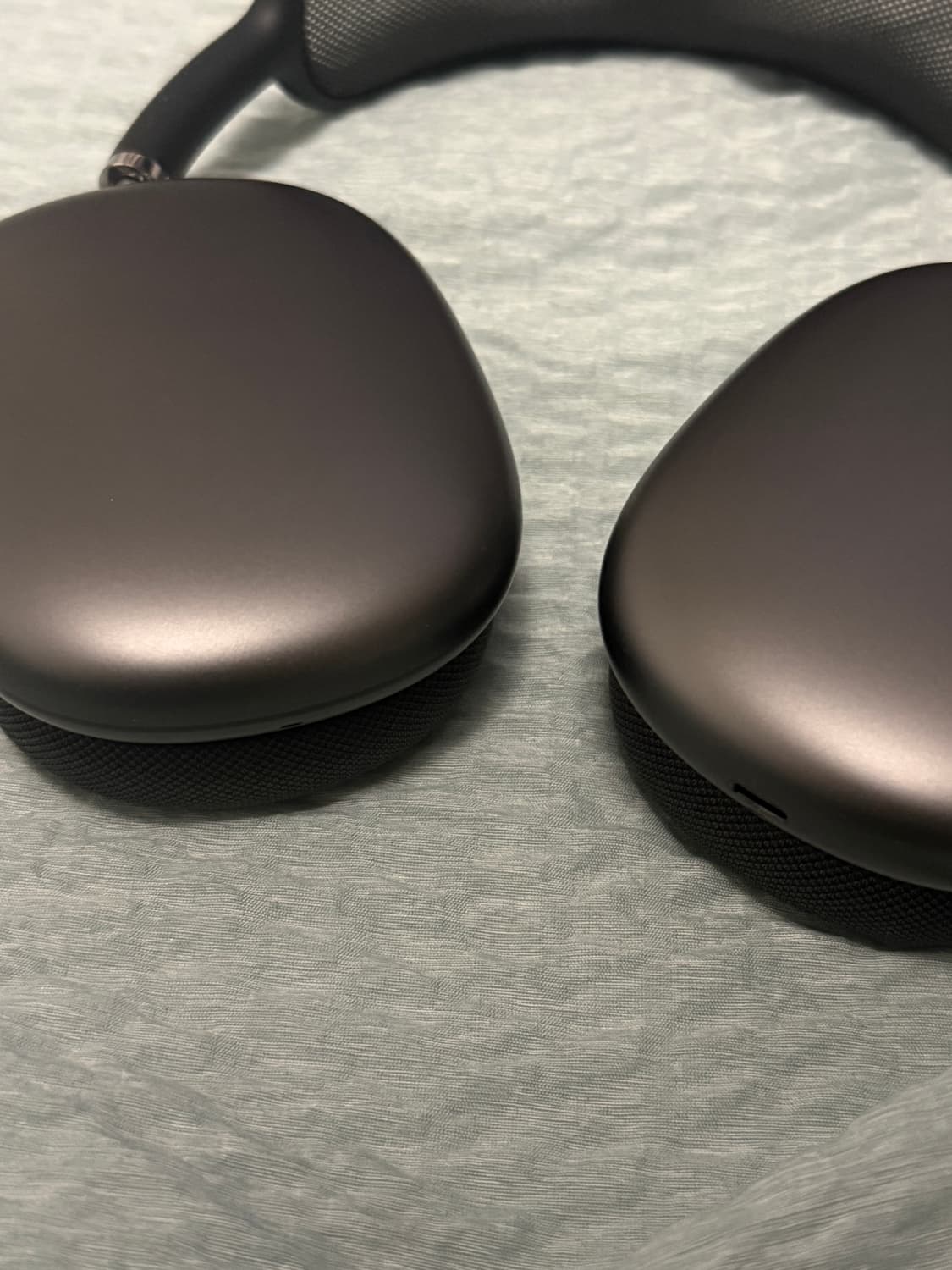 에어팟맥스 스페이스그레이 8핀 상품이미지3