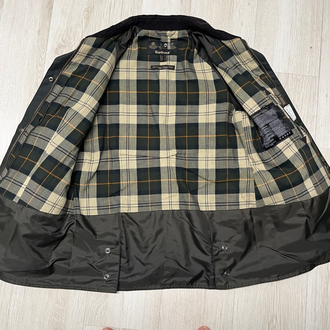 바버 비데일 왁스자켓 세이지 36사이즈 상품이미지2