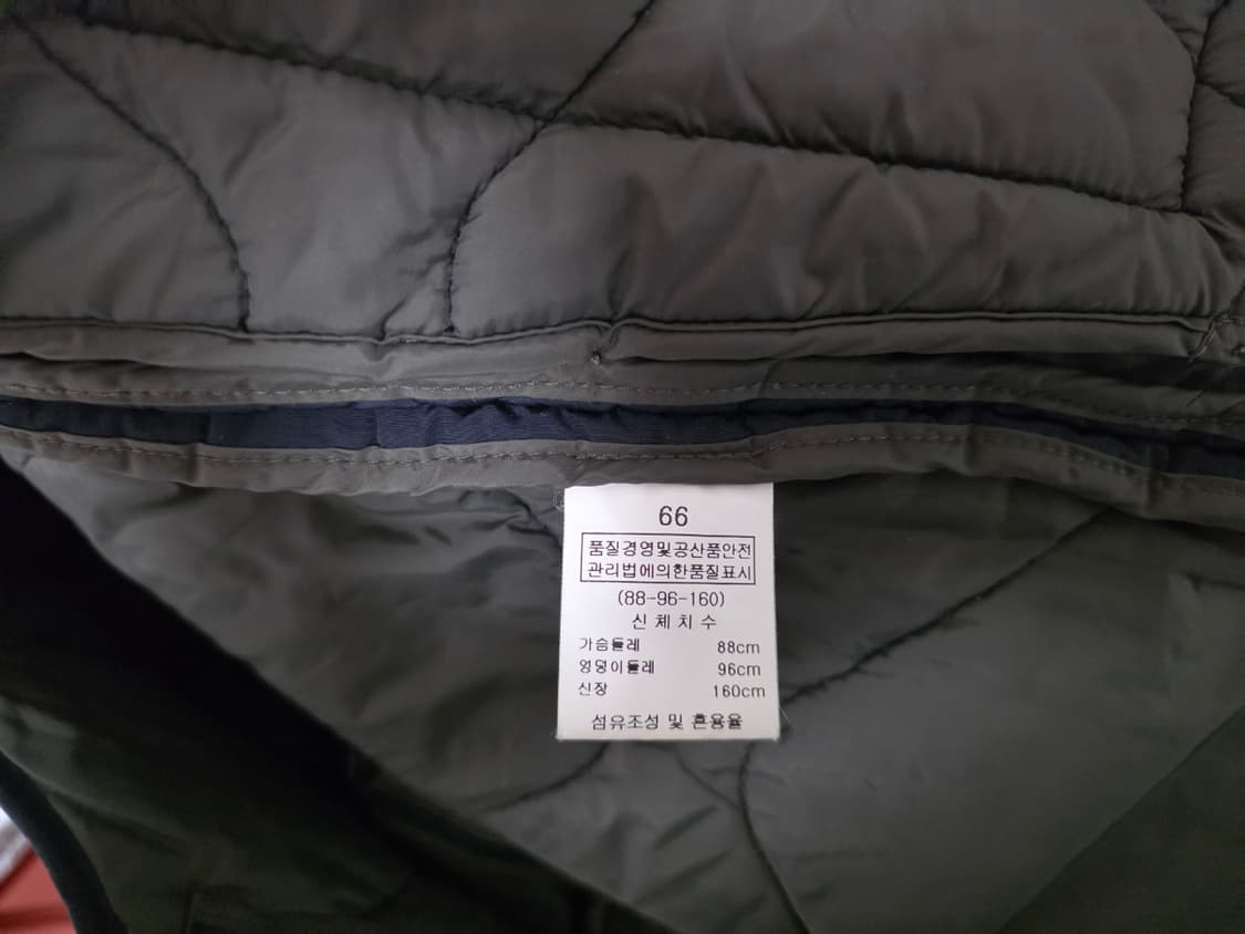 루디아K 네이비 퀼팅 집업자켓 2
 상품이미지9