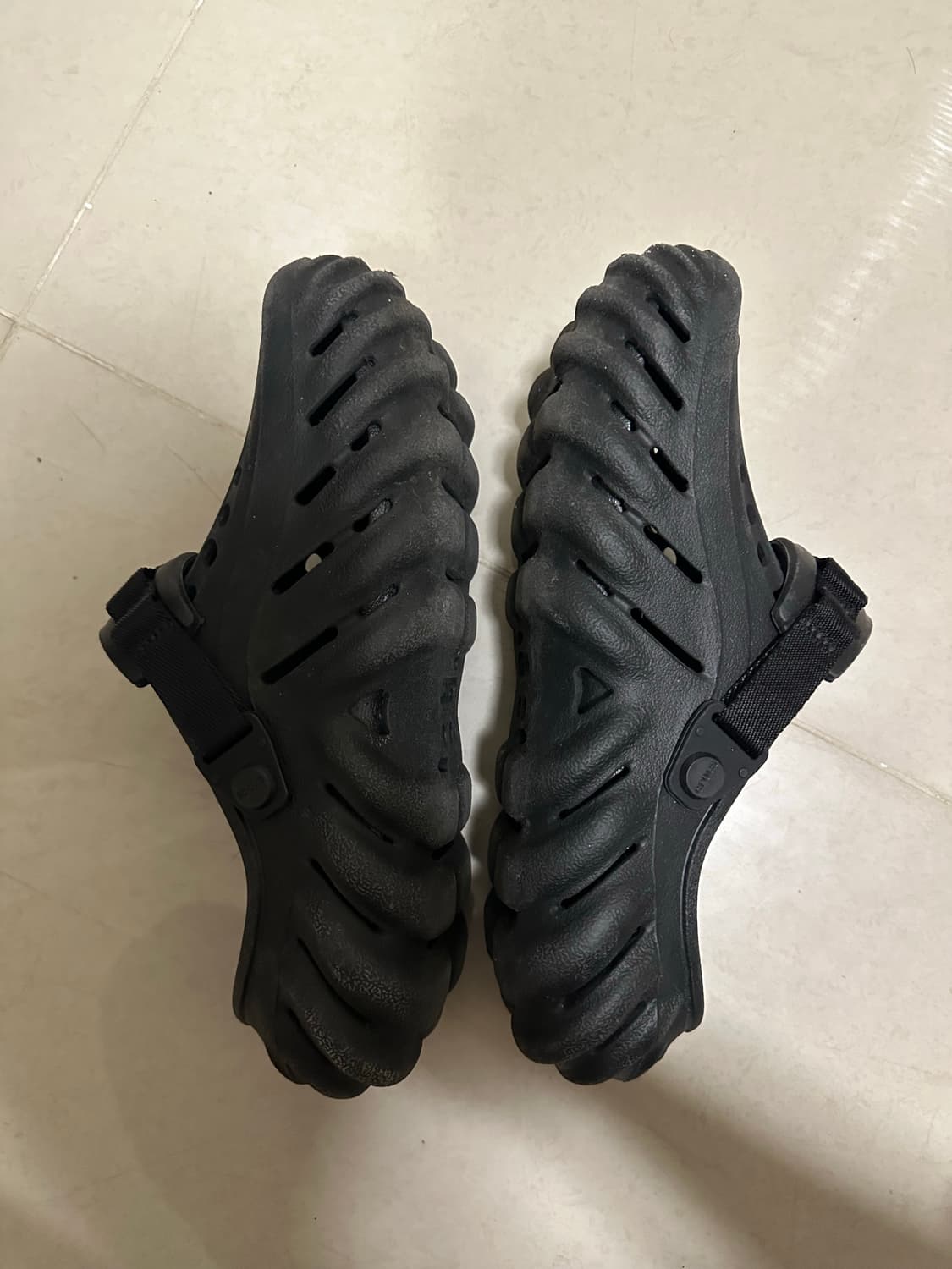 [250]에코 크록스 블랙 상품이미지4