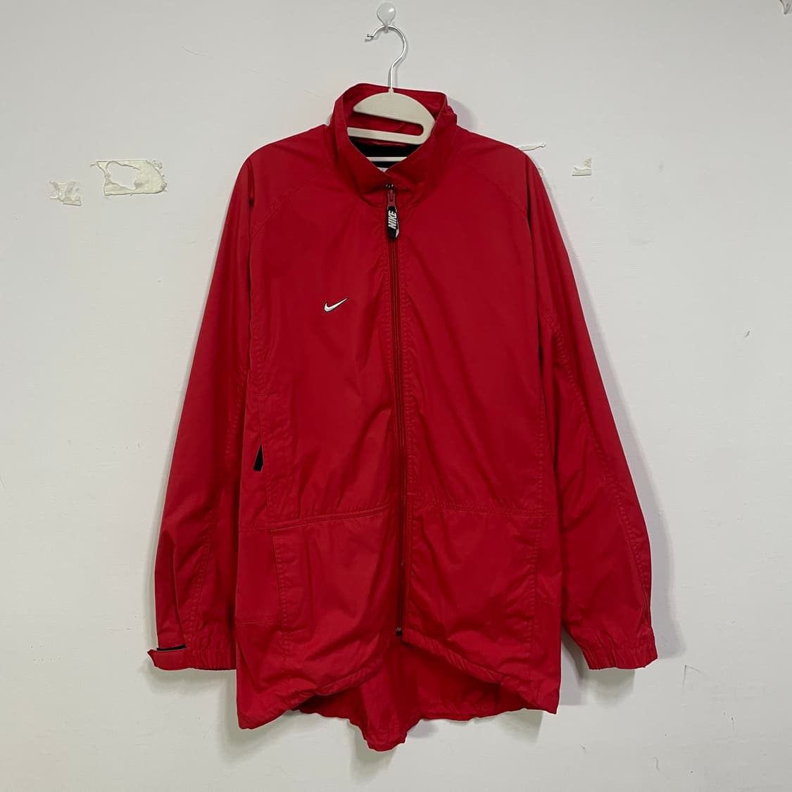 나이키 레드 바람막이 자켓 상품이미지1