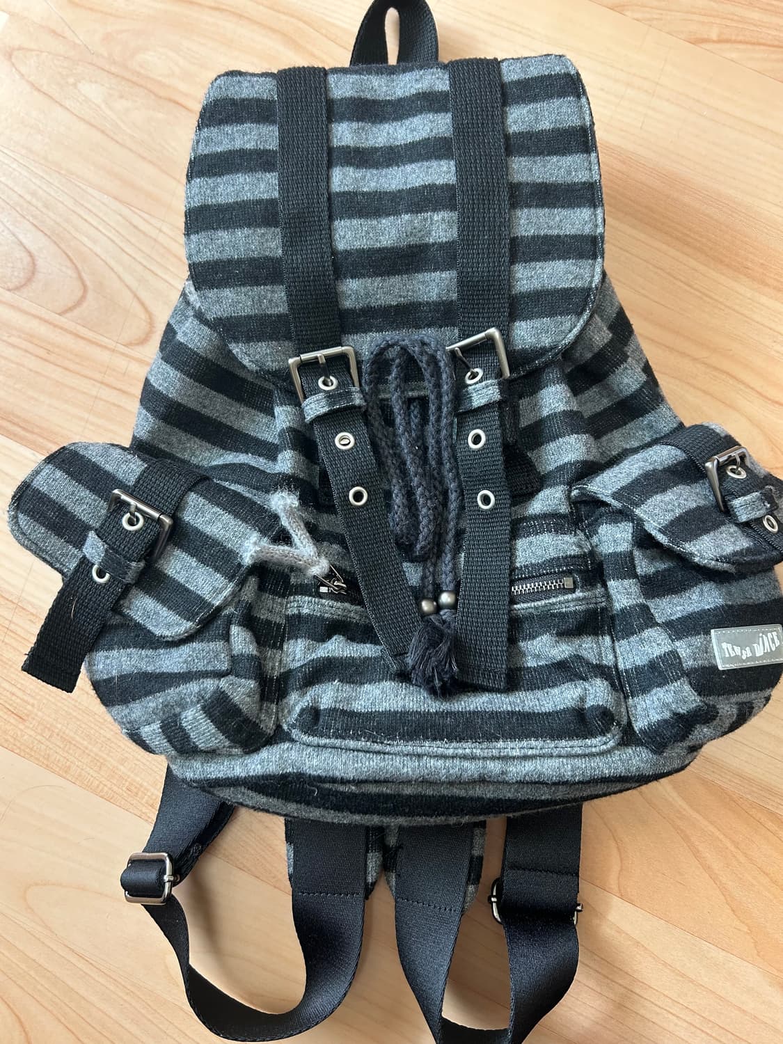 텐스댄스 파히섬 울 스트라이프 백팩 블랙 상품이미지2