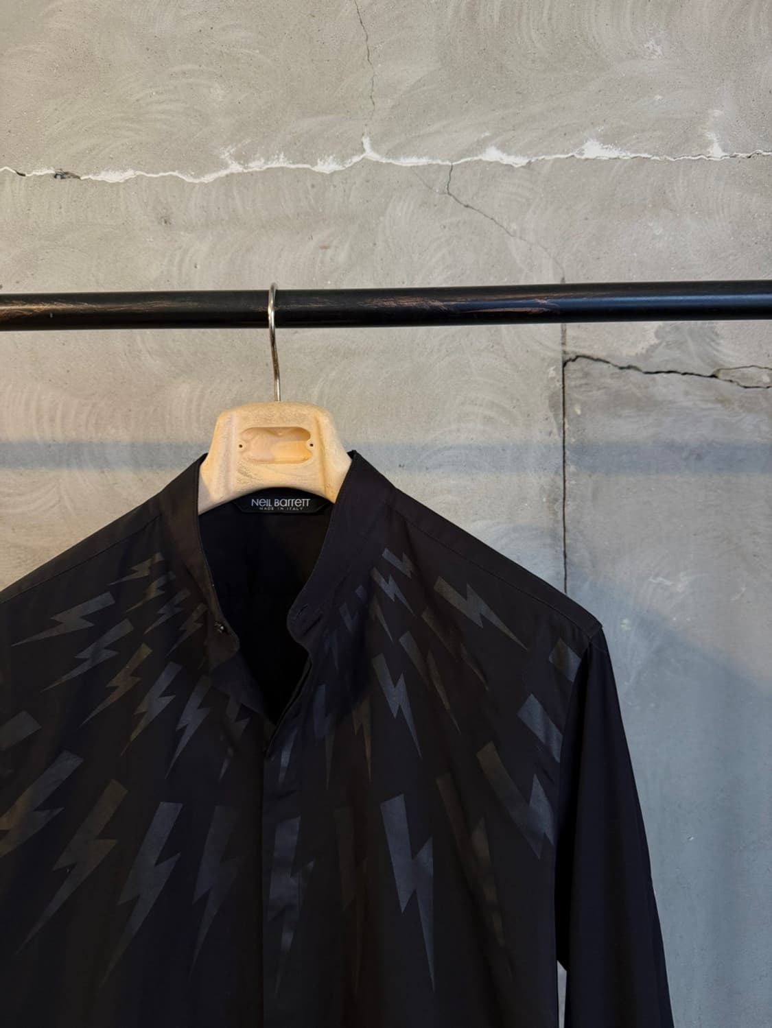 닐바렛 그래픽 카라리스 셔츠 100 상품이미지4