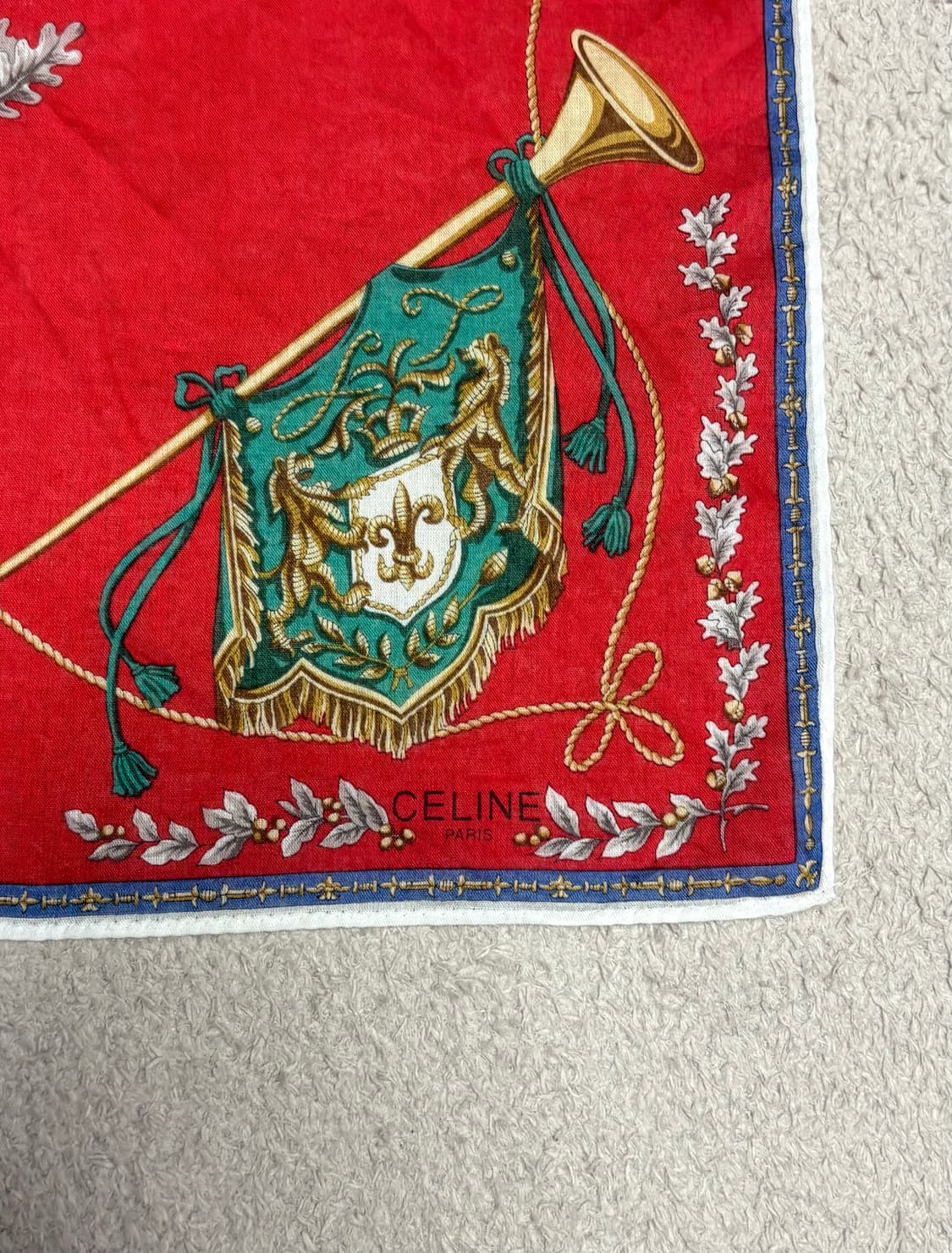 셀린느 빈티지 로열 엠블럼 쁘띠 스카프 상품이미지2