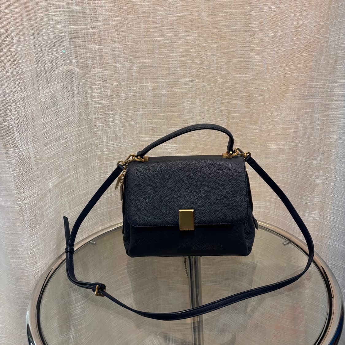 정품 쿠론 소가죽 사첼백     상품이미지1