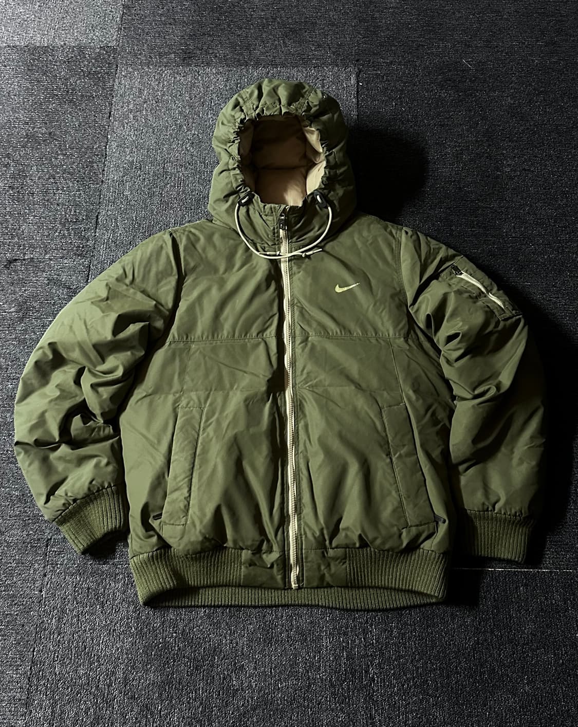 나이키 필파워 550 덕 다운 후디 올리브 카키 패딩 상품이미지1