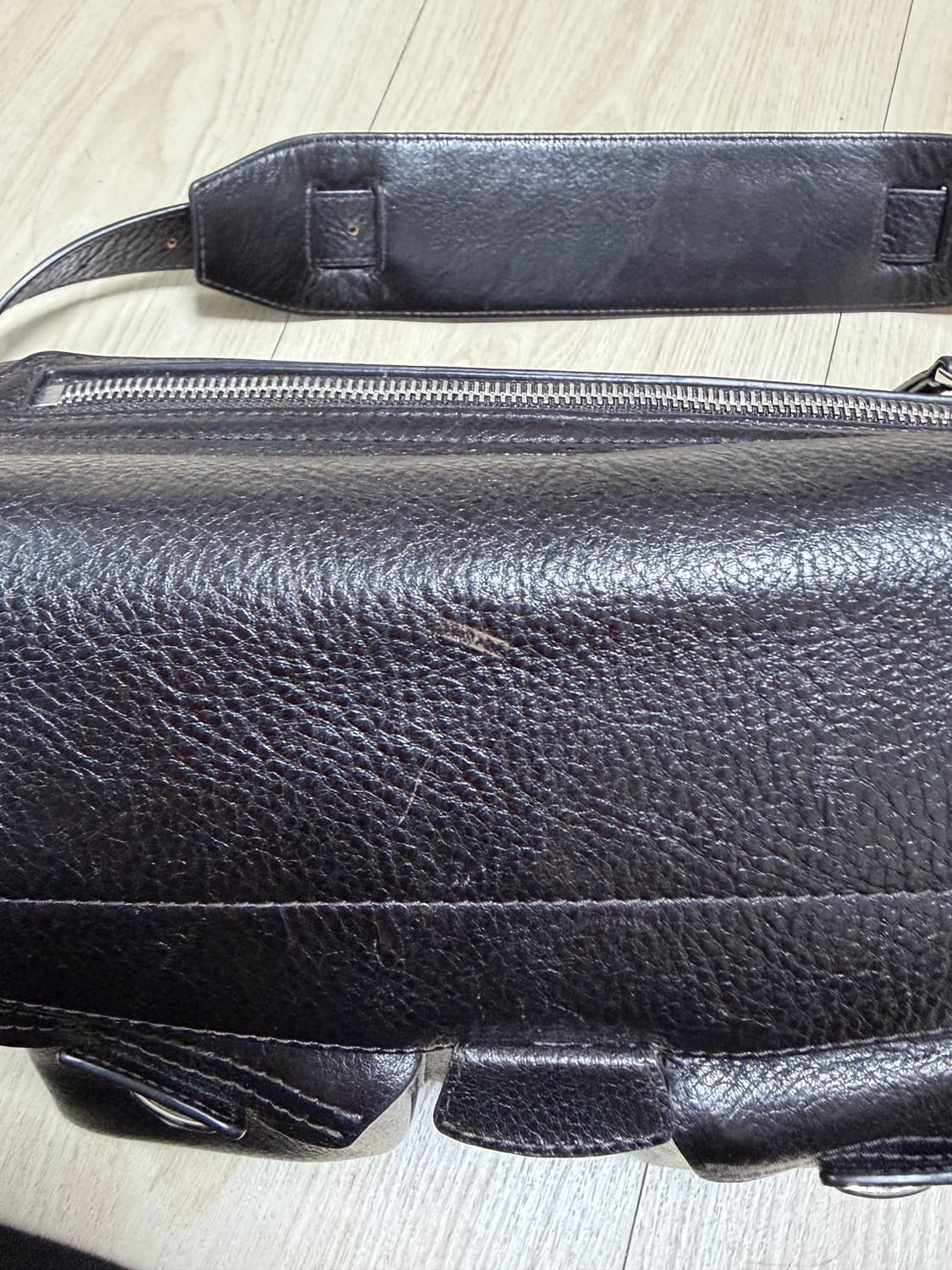 르메르 기어백 미디움 에스프레소 상품이미지5