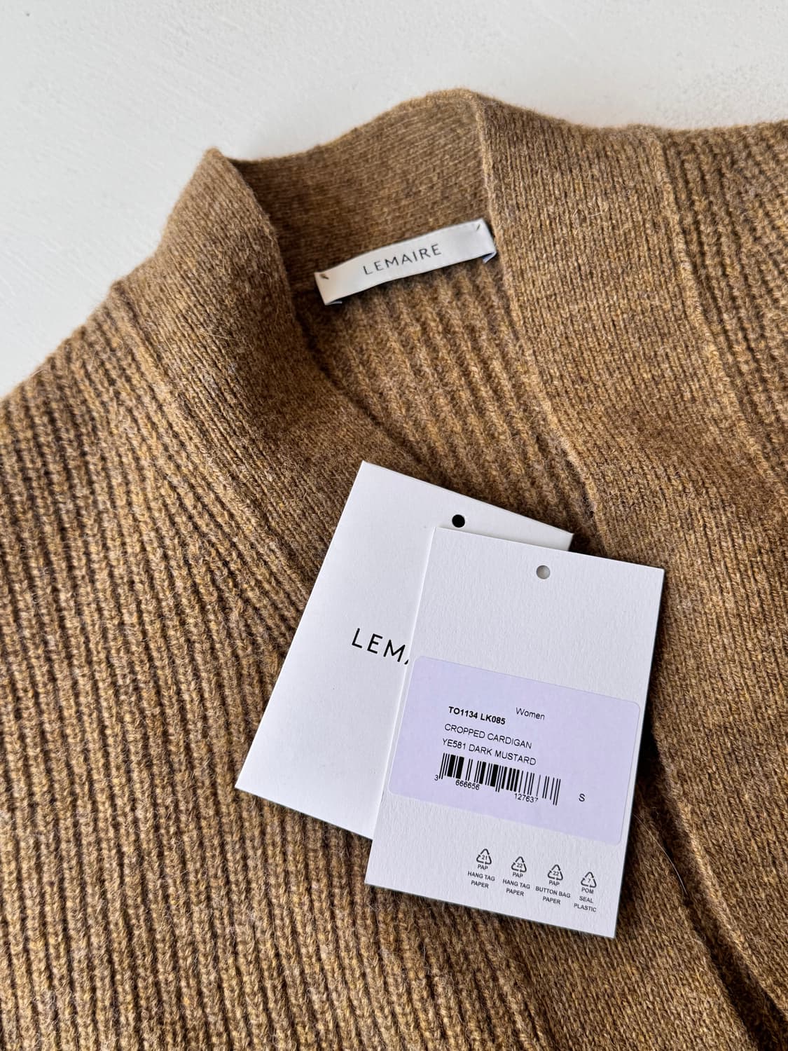 LEMAIRE 크롭 가디건 (다크 머스타드) 상품이미지6