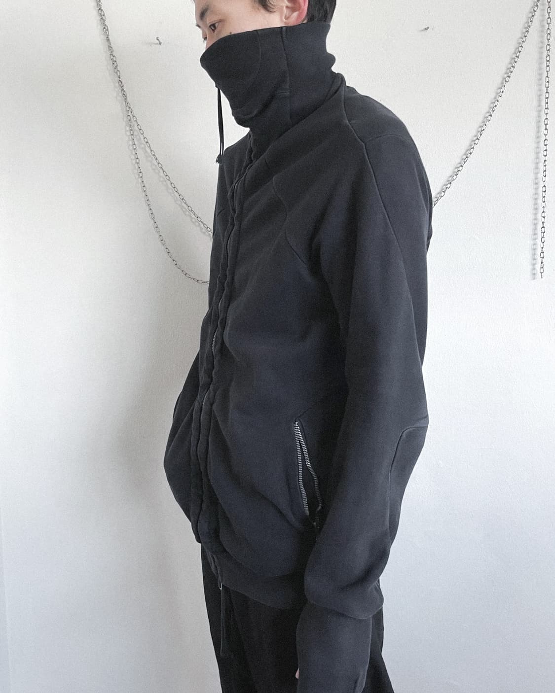 보리스비잔사베리 초기 아카이브 사선 하이넥 코튼 져지 집업 상품이미지3