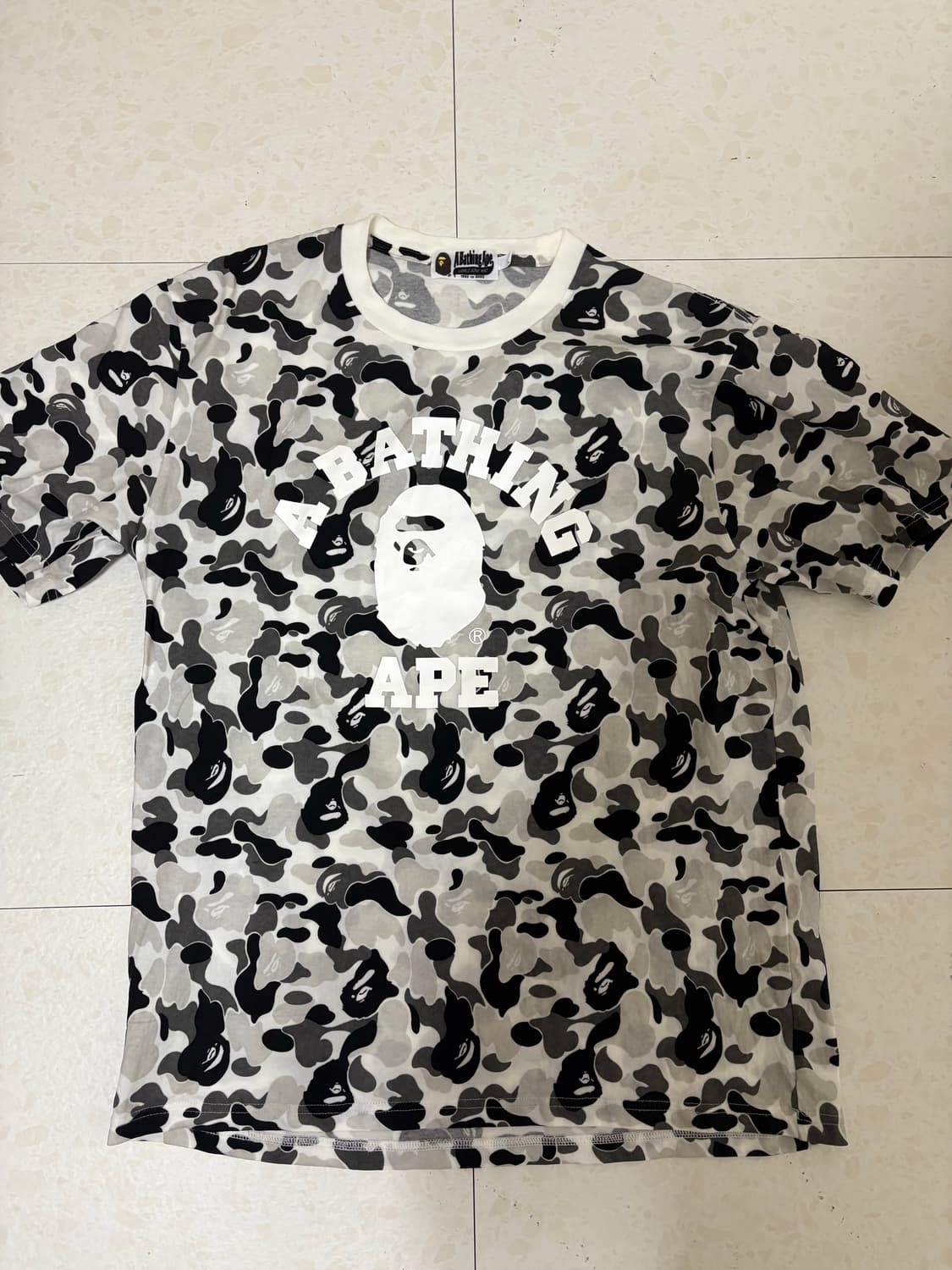 베이프 ABC 카모 컬리지 반팔 상품이미지2