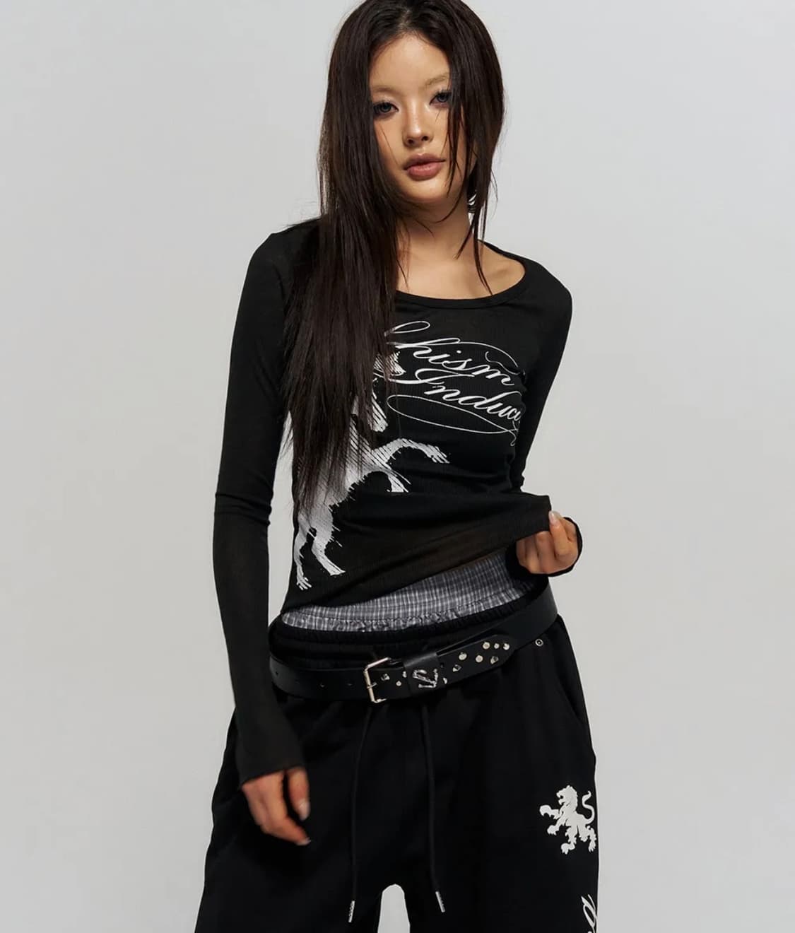 HORSE FLARED SLEEVE TOP BLACK s사이즈 상품이미지1