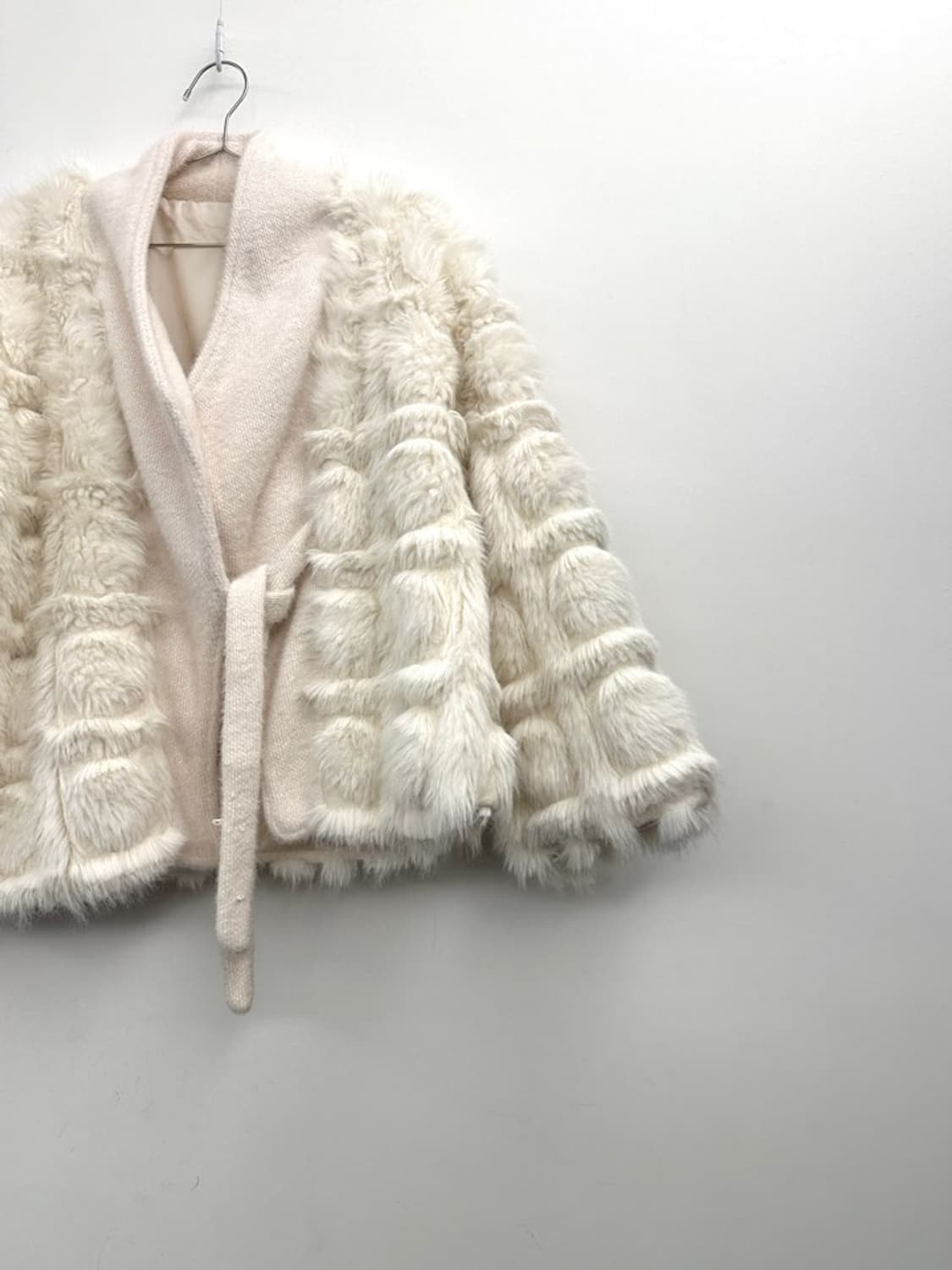 Grid milk string fur jacket / white 상품이미지2