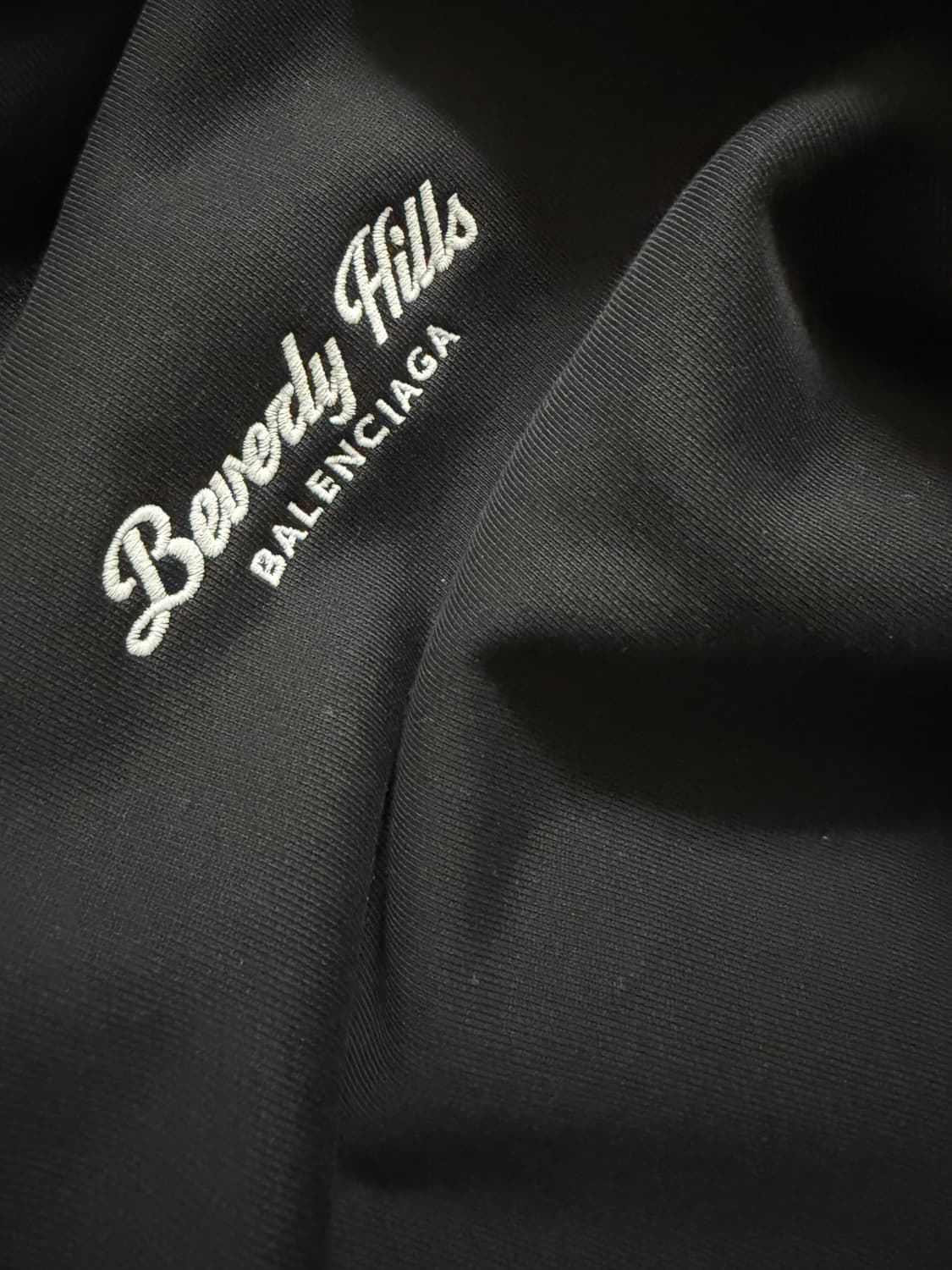 발렌시아가 24fw 비버리힐즈 오버사이즈 후드 상품이미지2