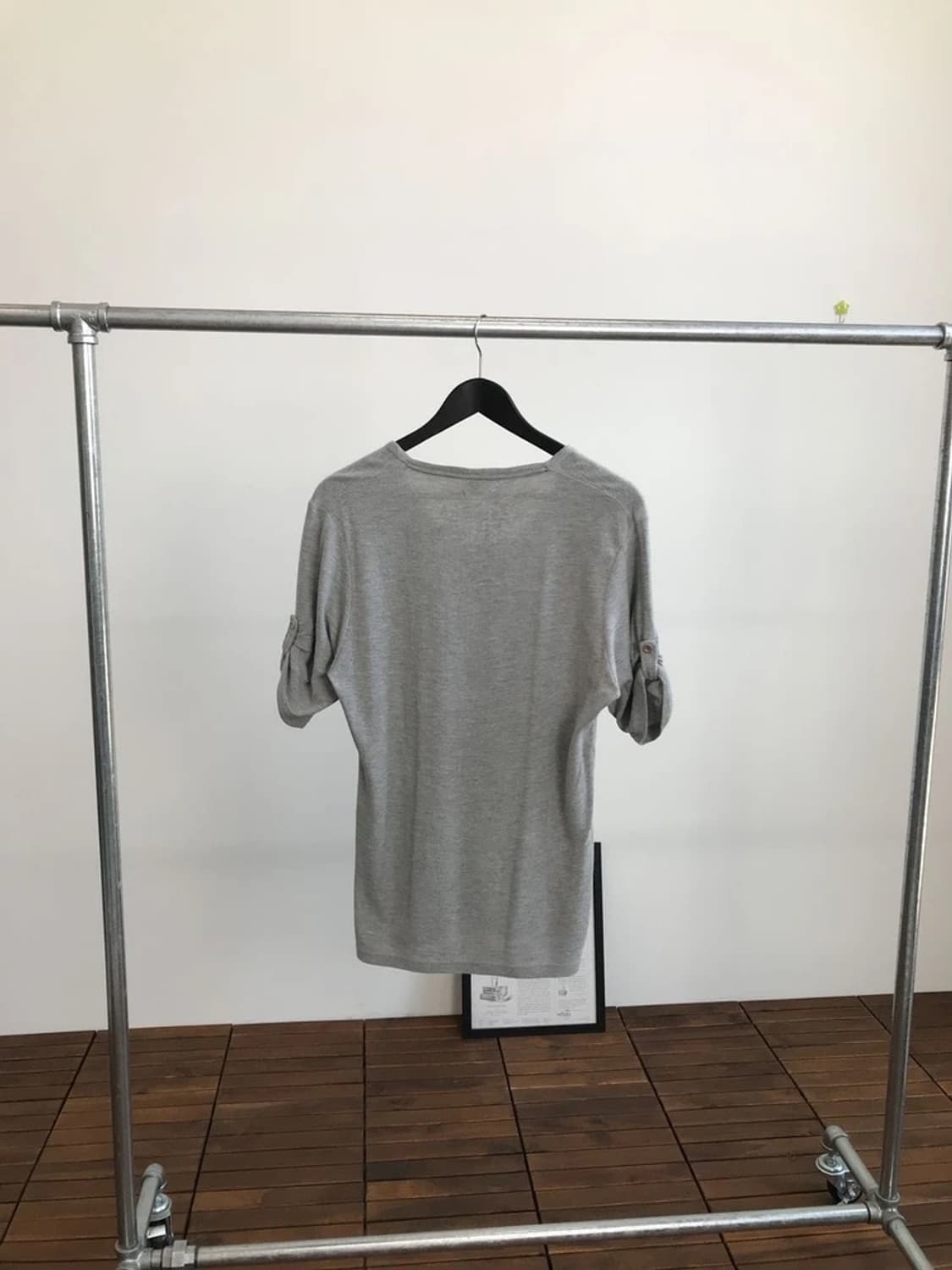 BODY WAVE Henley Button Detail Tee 상품이미지5