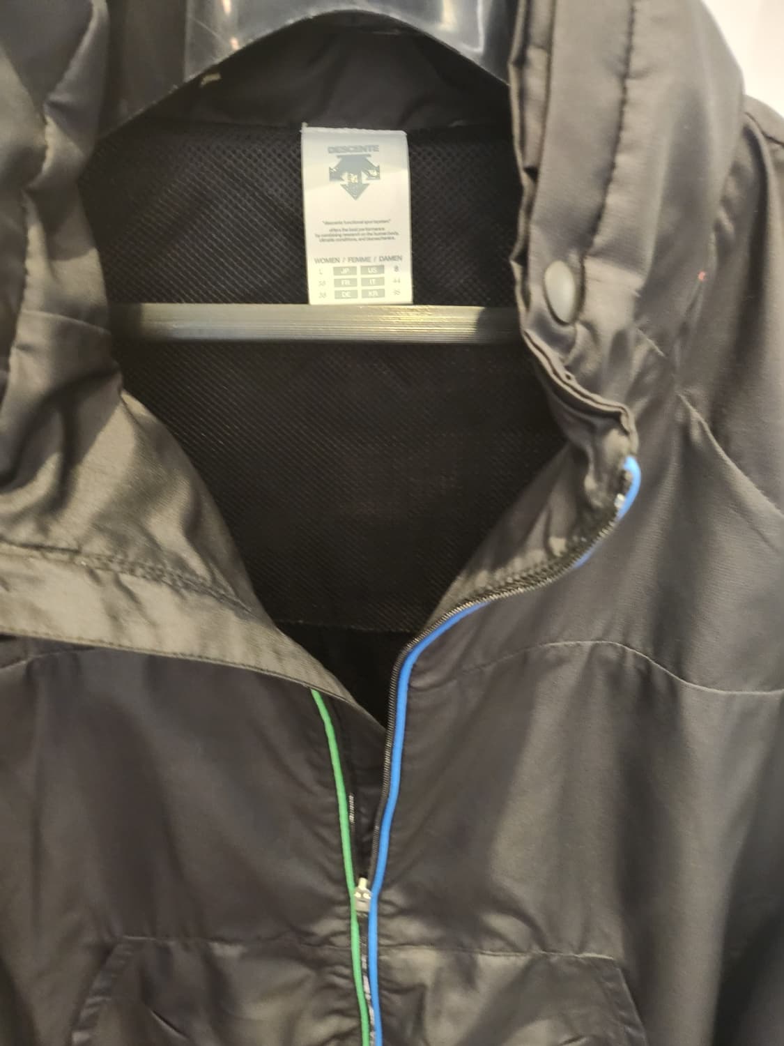 데상트 올터레인 여성바람막이 쟈켓(A급) 상품이미지4