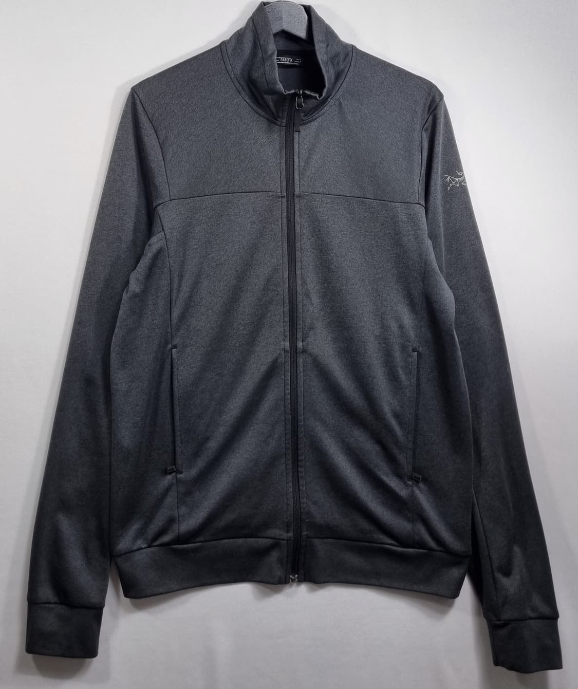 S ) 아크테릭스 다크그레이 약기모 트레이닝 져지 트랙탑 상품이미지1