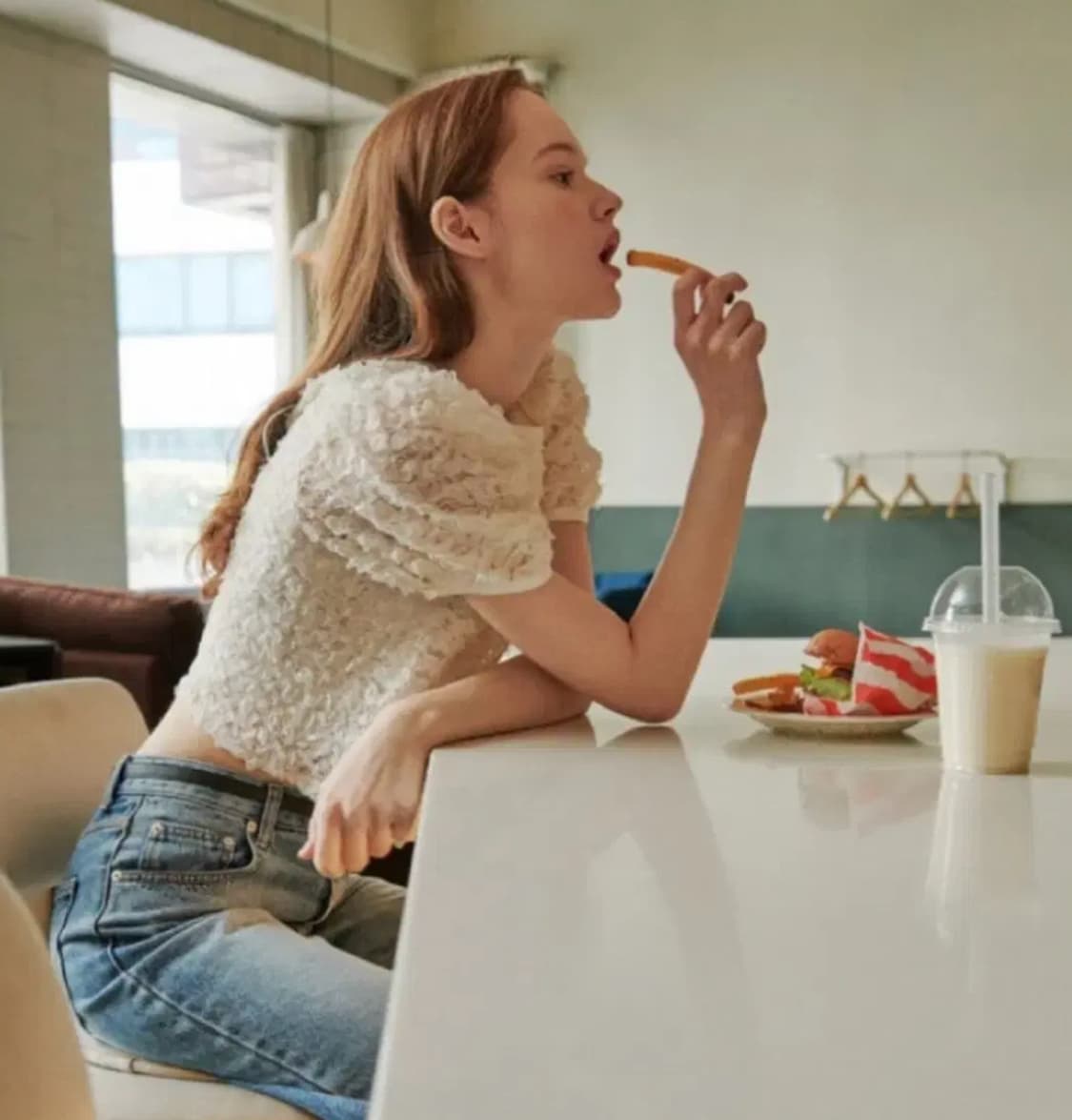 오엘 레이스 퍼프 블라우스 - 아이보리 상품이미지1