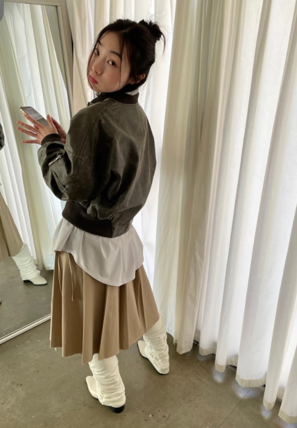 김아홉 레이어드 랩 플리츠 스커트 베이지 상품이미지2