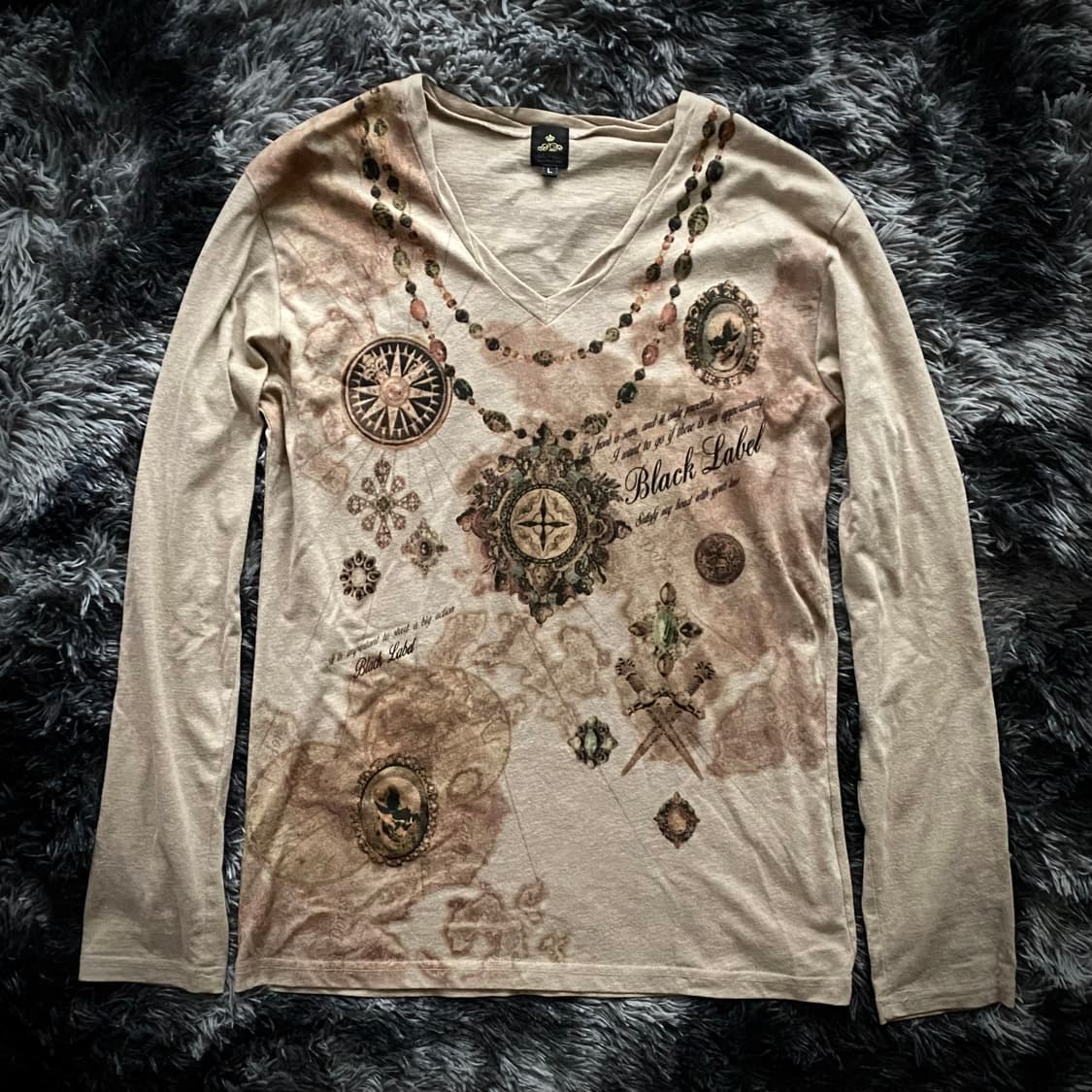 Semantic design  longsleeve 상품이미지1