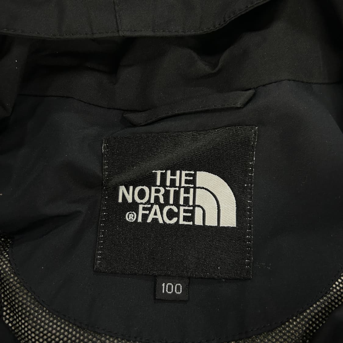 노스페이스 고어텍스 블랙 바람막이 100 상품이미지2