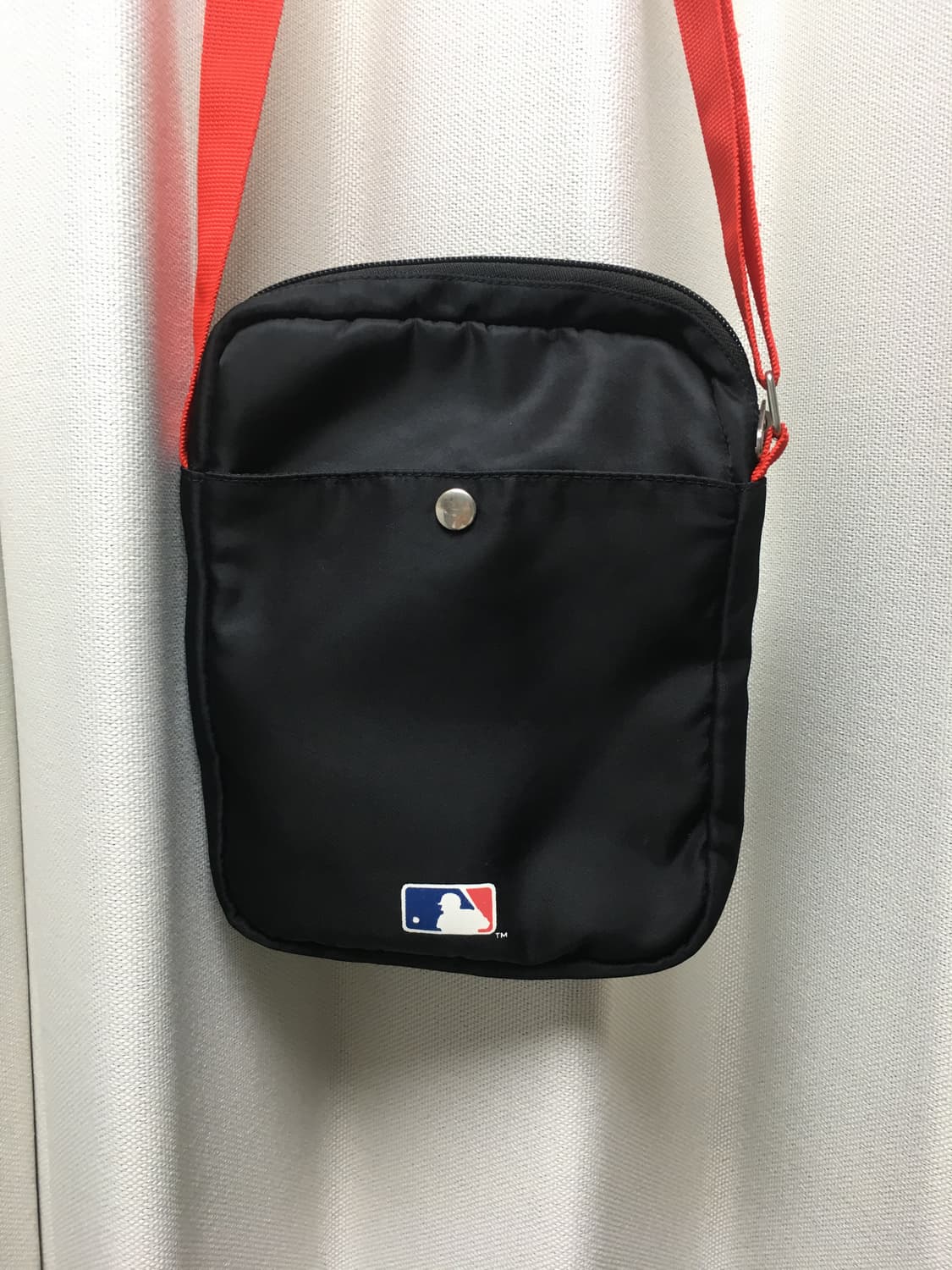 MLB 보스턴 레드삭스 스누피 크로스백 상품이미지3