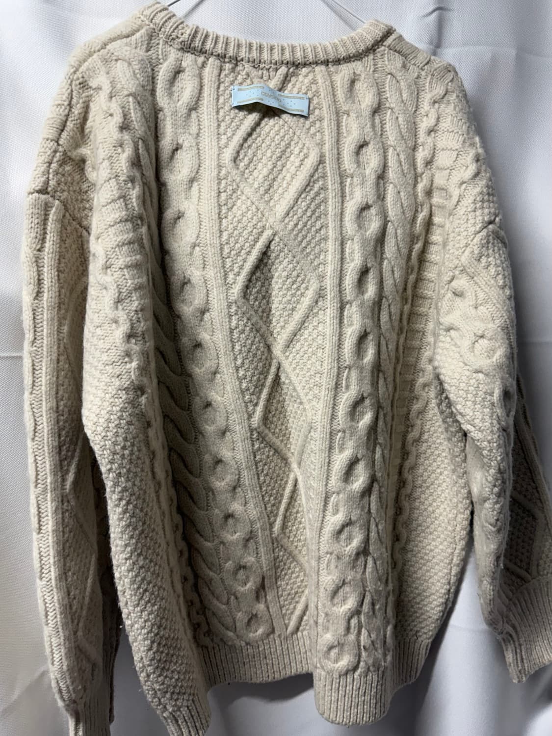 코이세이오 니트 POMPOM CABLE KNIT IVORY 상품이미지4