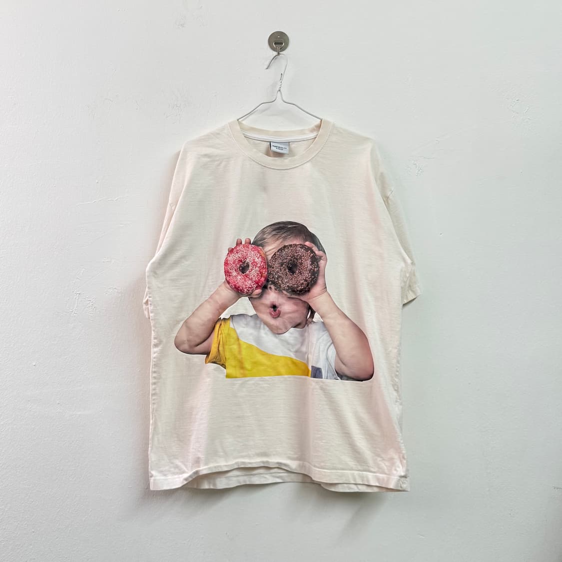 아크메드라비 도넛 로고 티셔츠 상품이미지1