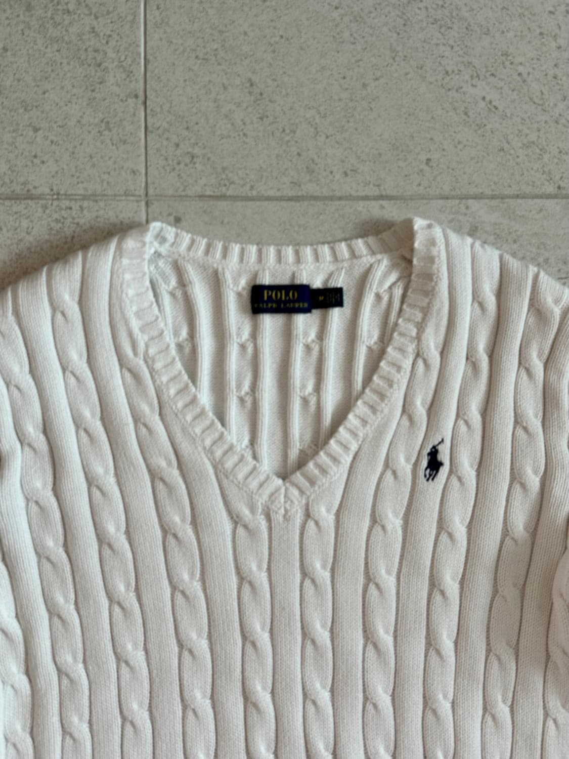 [드라이완]폴로 화이트 브이넥 꽈배기 니트  상품이미지6