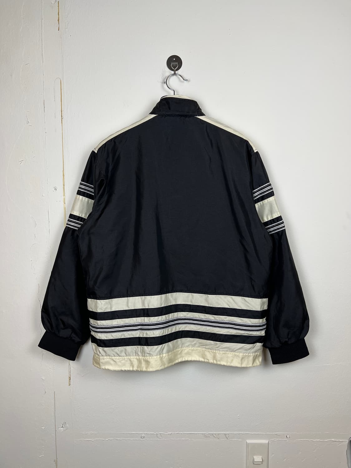 O126 M.CROSS.M 블랙 화이트 자켓 M 상품이미지2