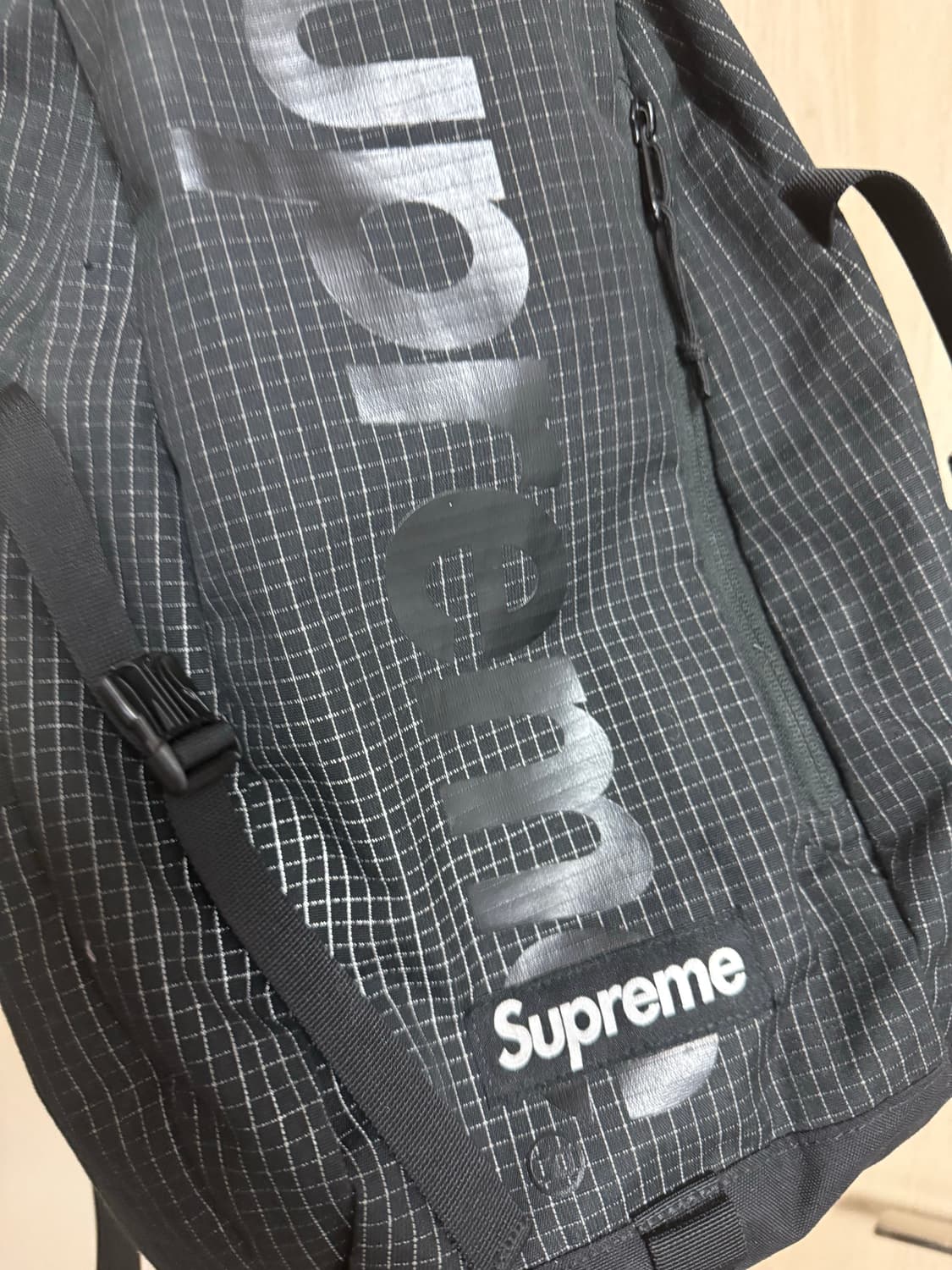 슈프림 24ss 백팩 상품이미지2